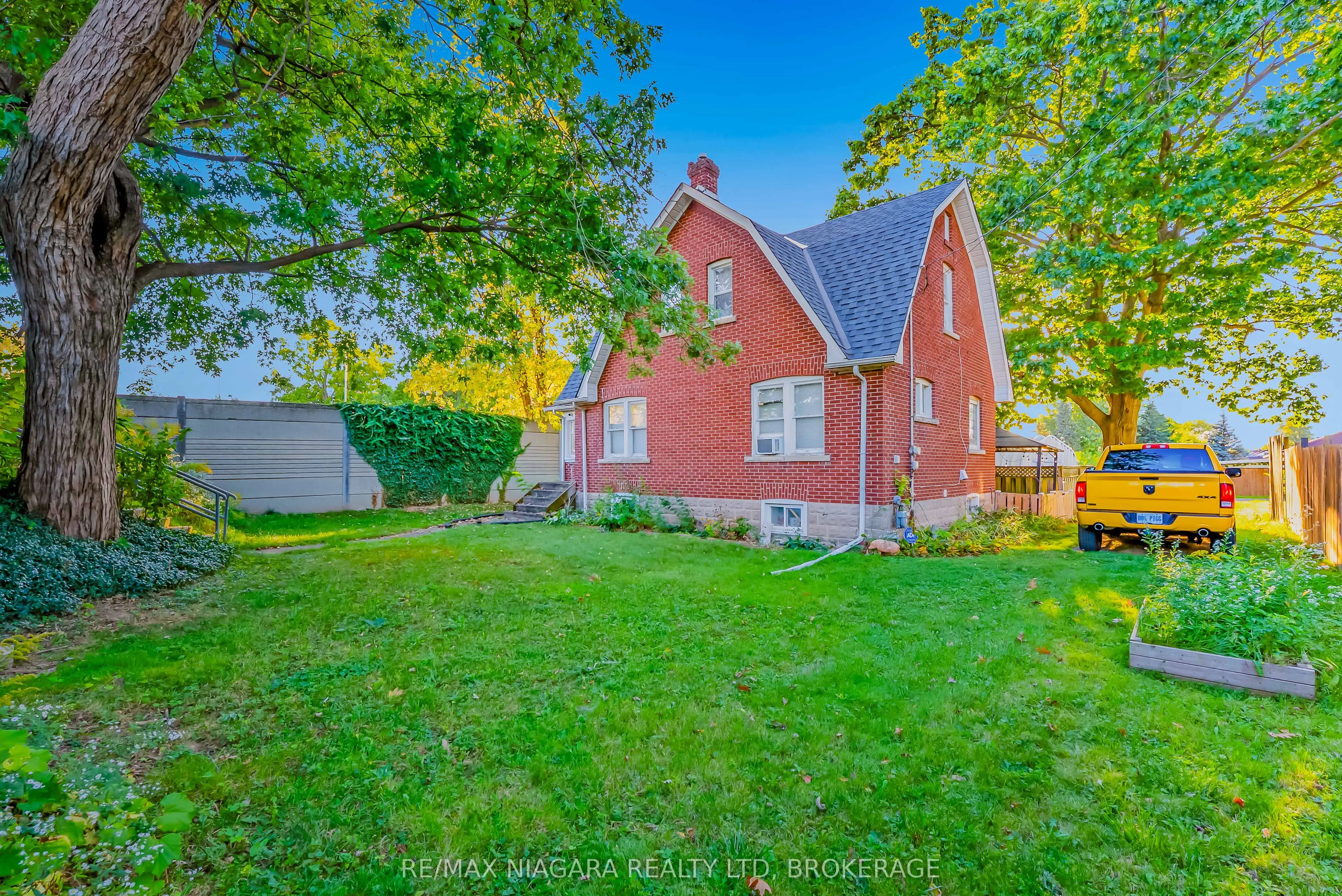 5365 Portage Road