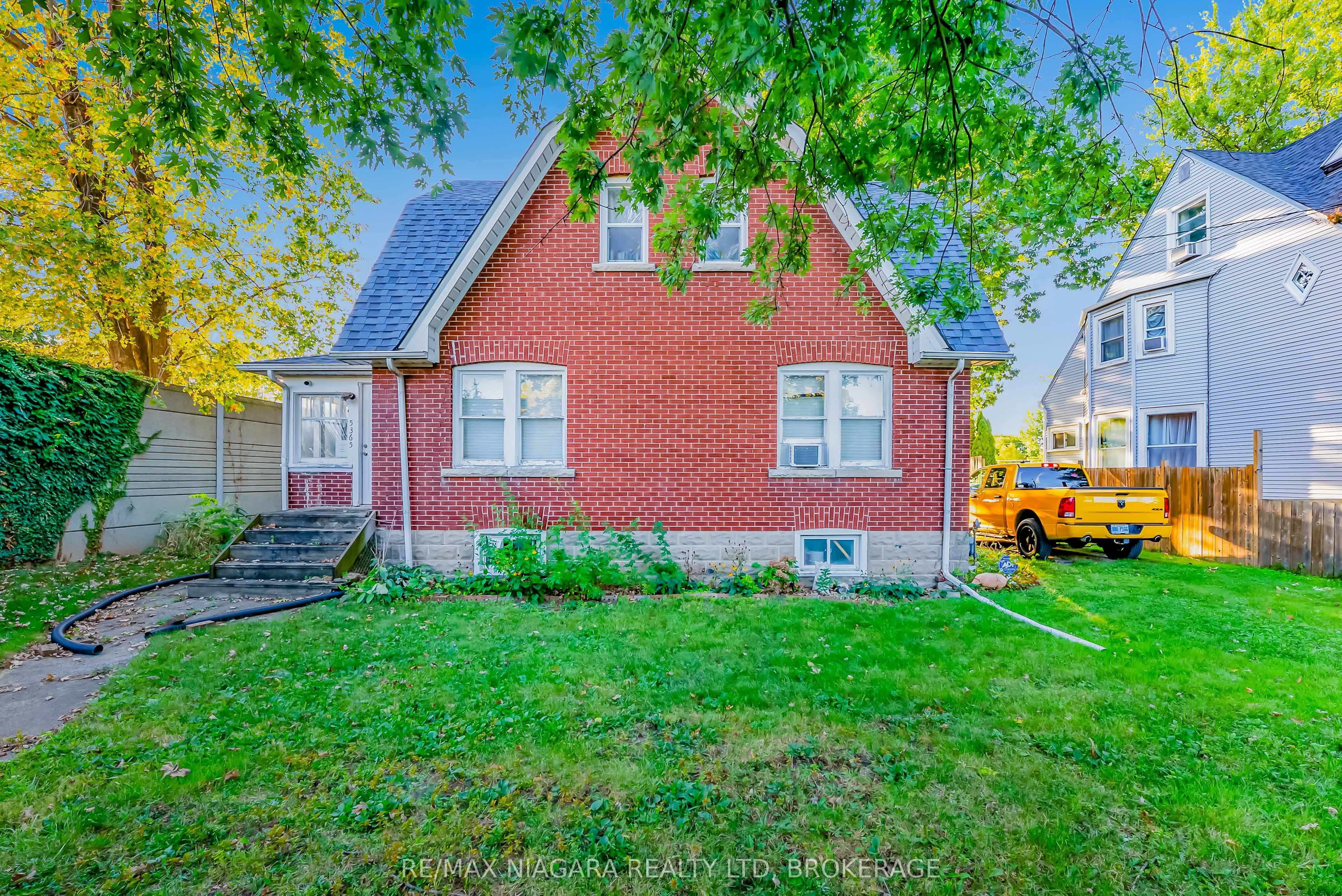 5365 Portage Road