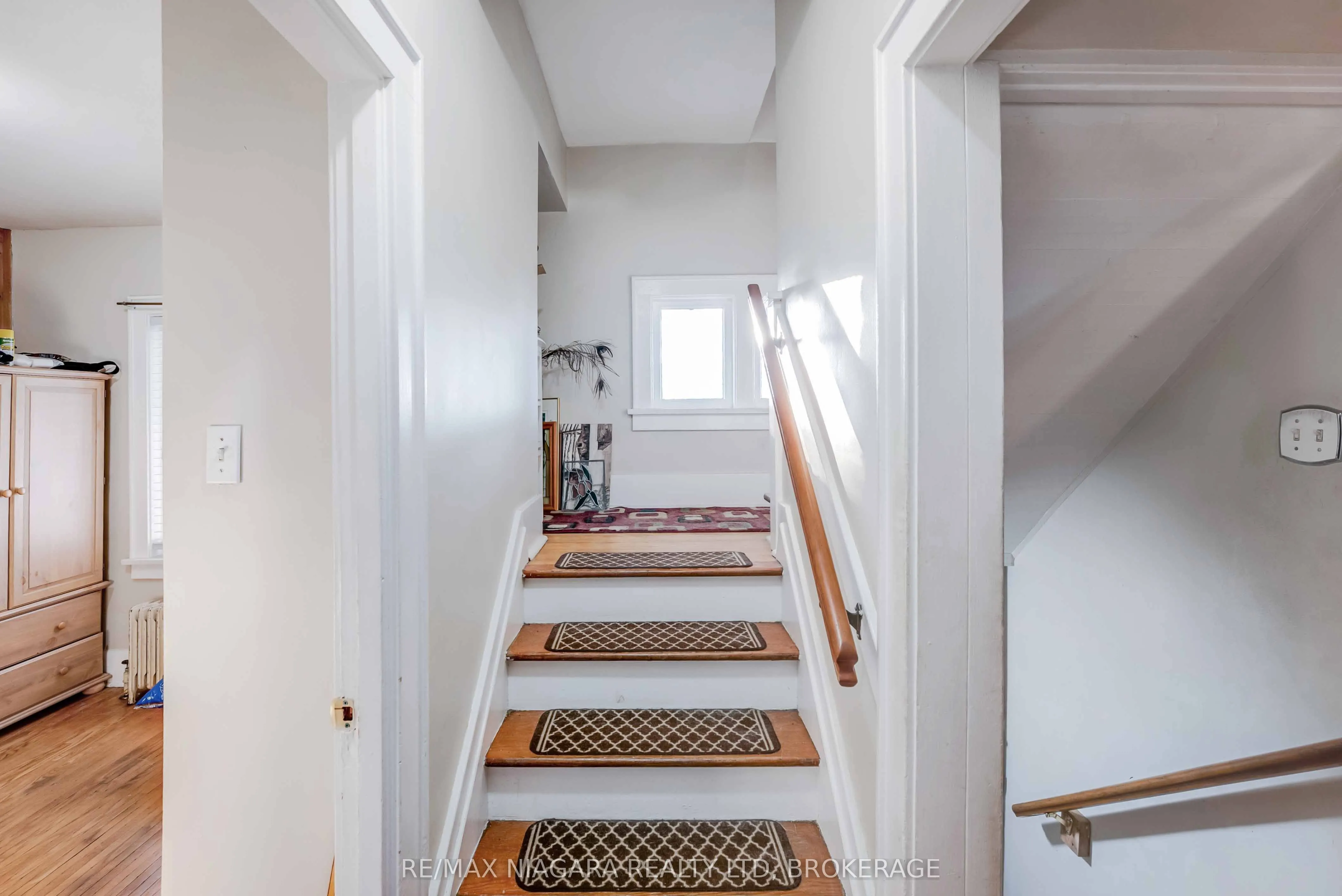 5365 Portage Road