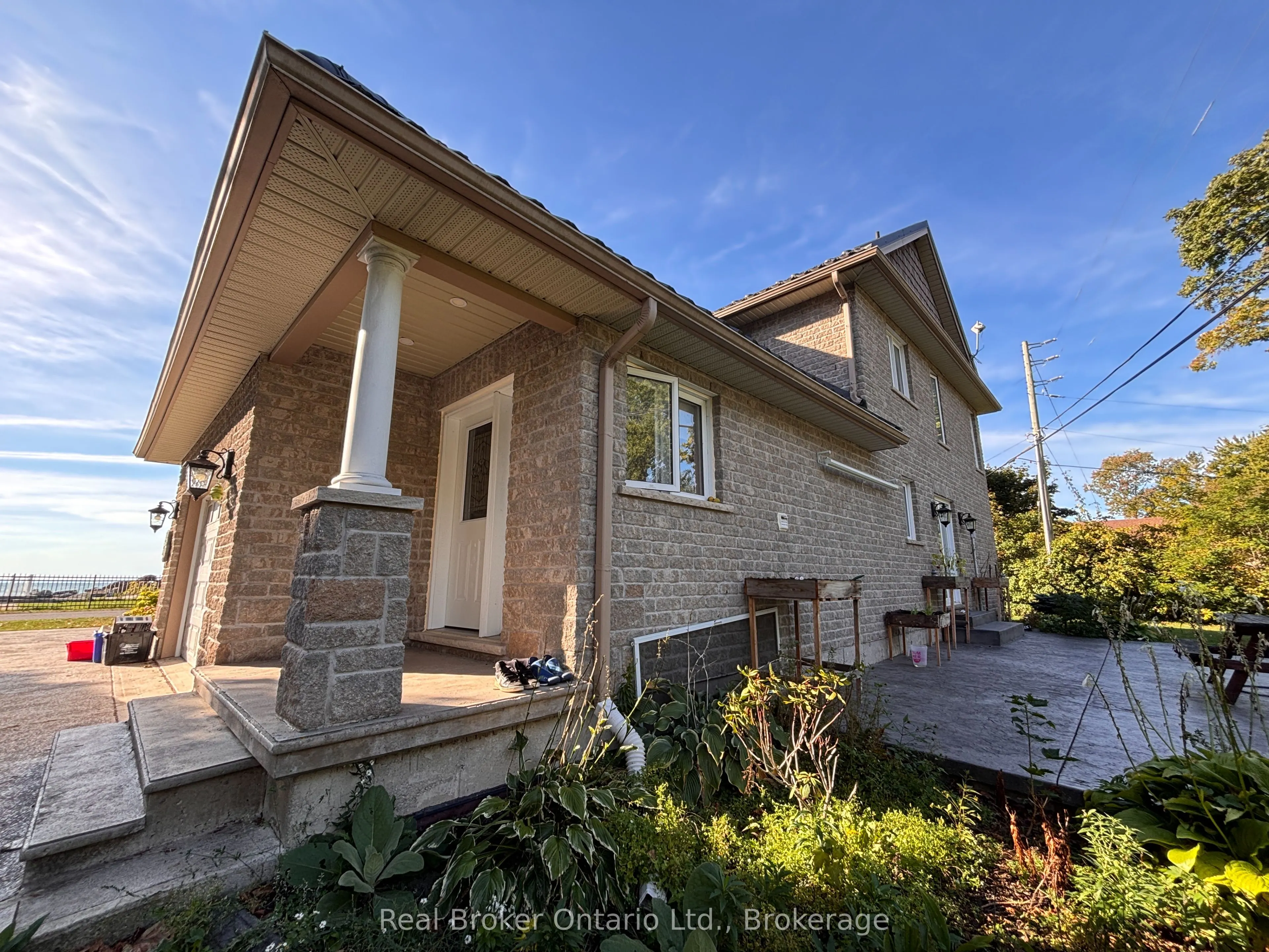 2801 North Shore Drive
