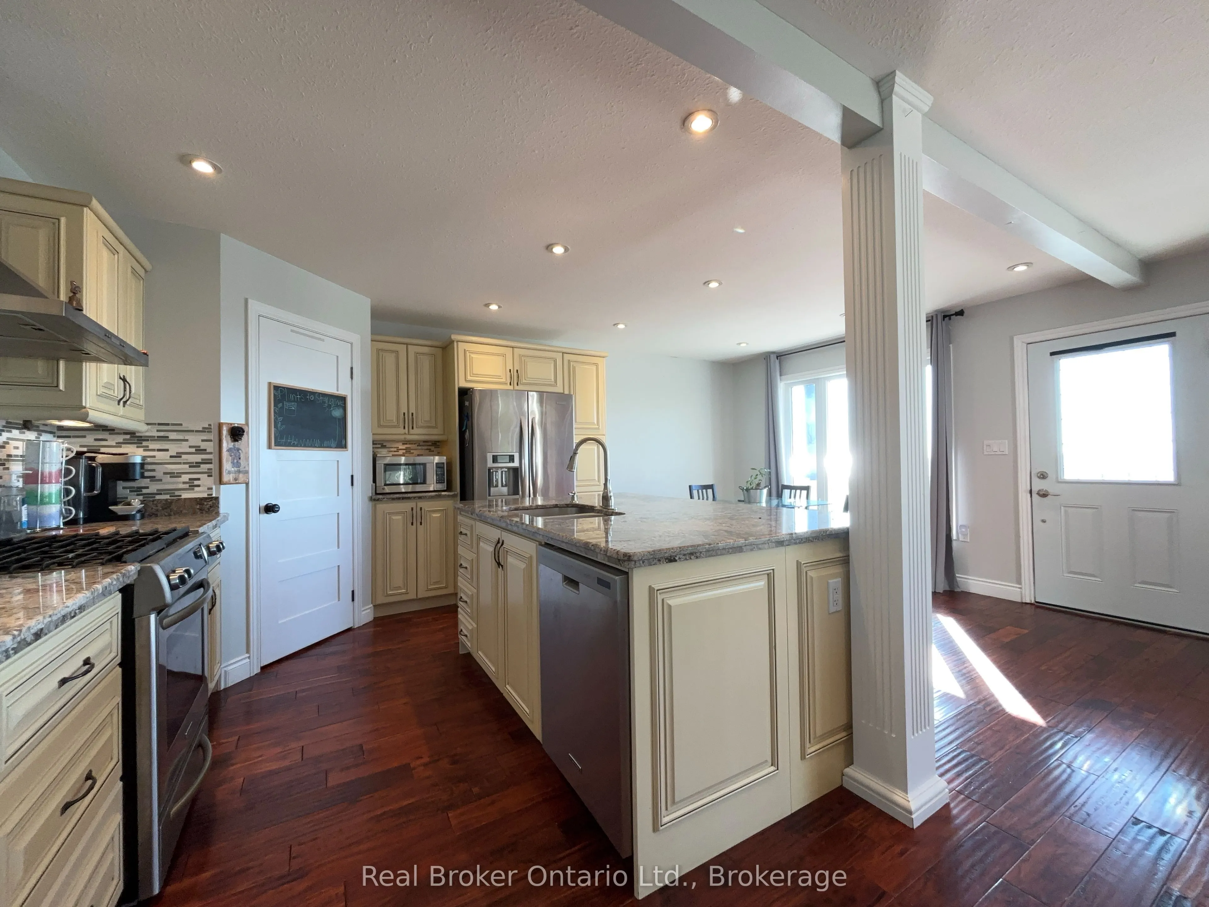 2801 North Shore Drive