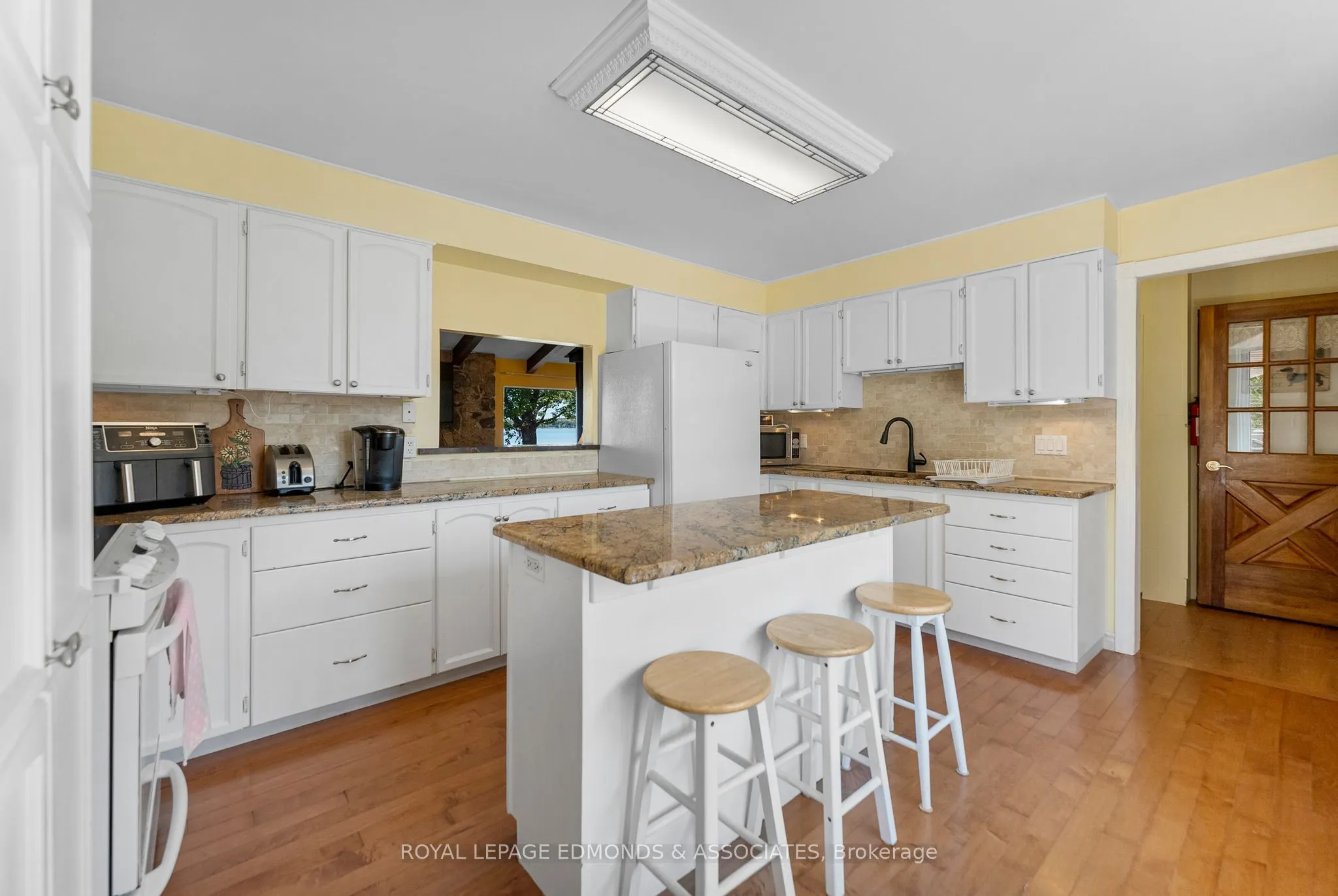 1227 Burns Drive