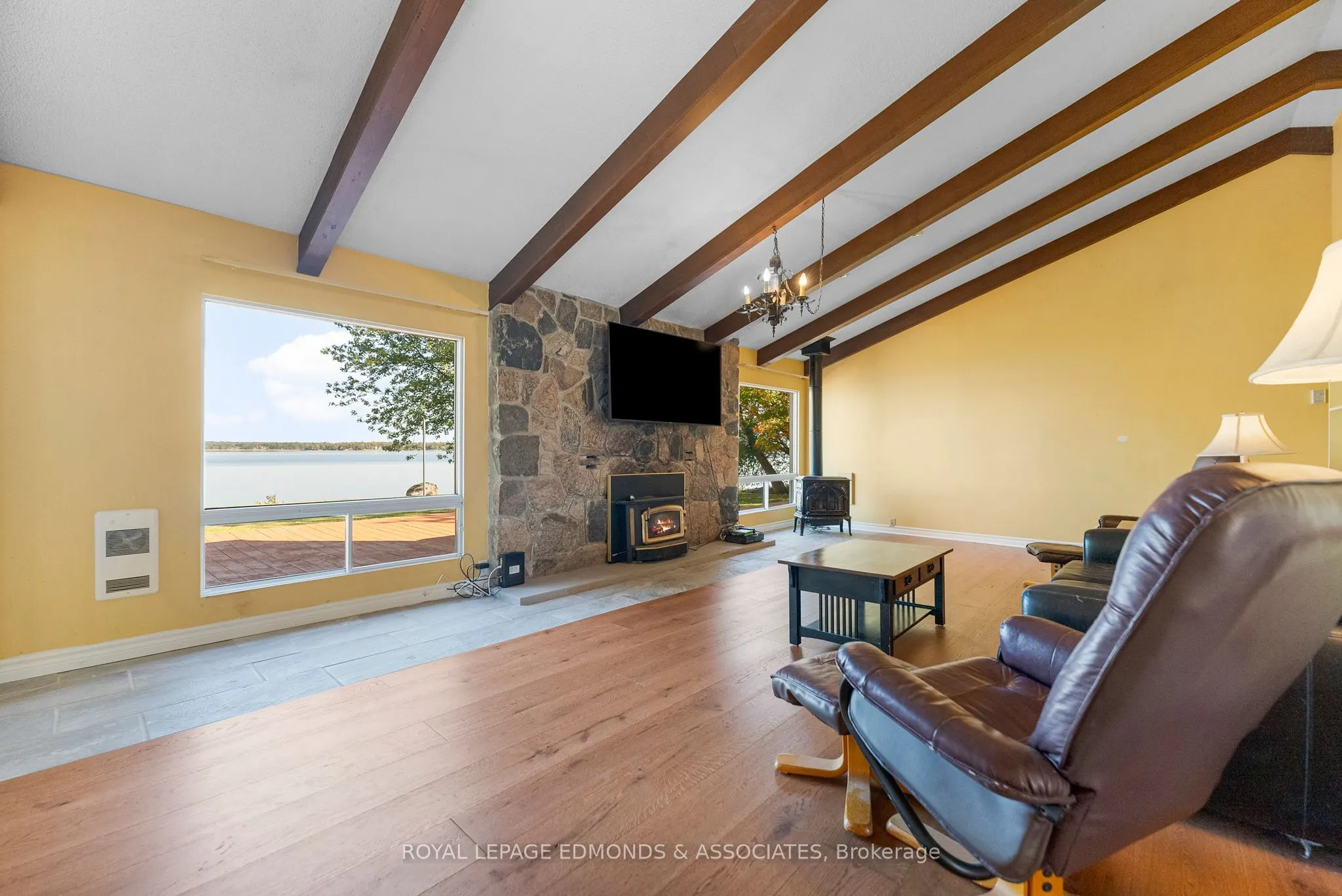 1227 Burns Drive