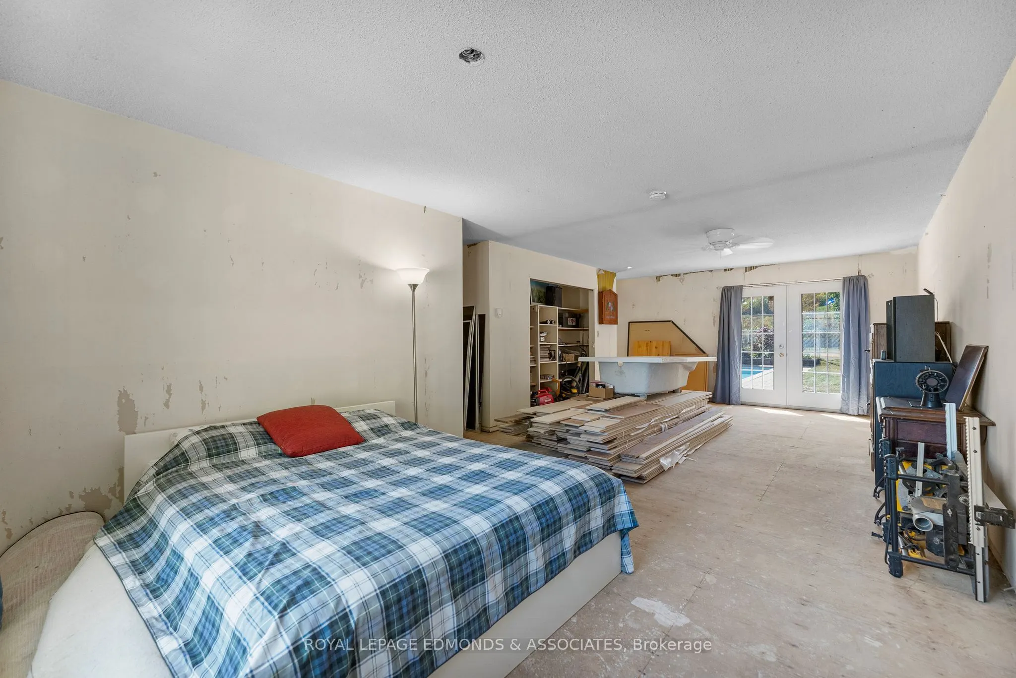 1227 Burns Drive