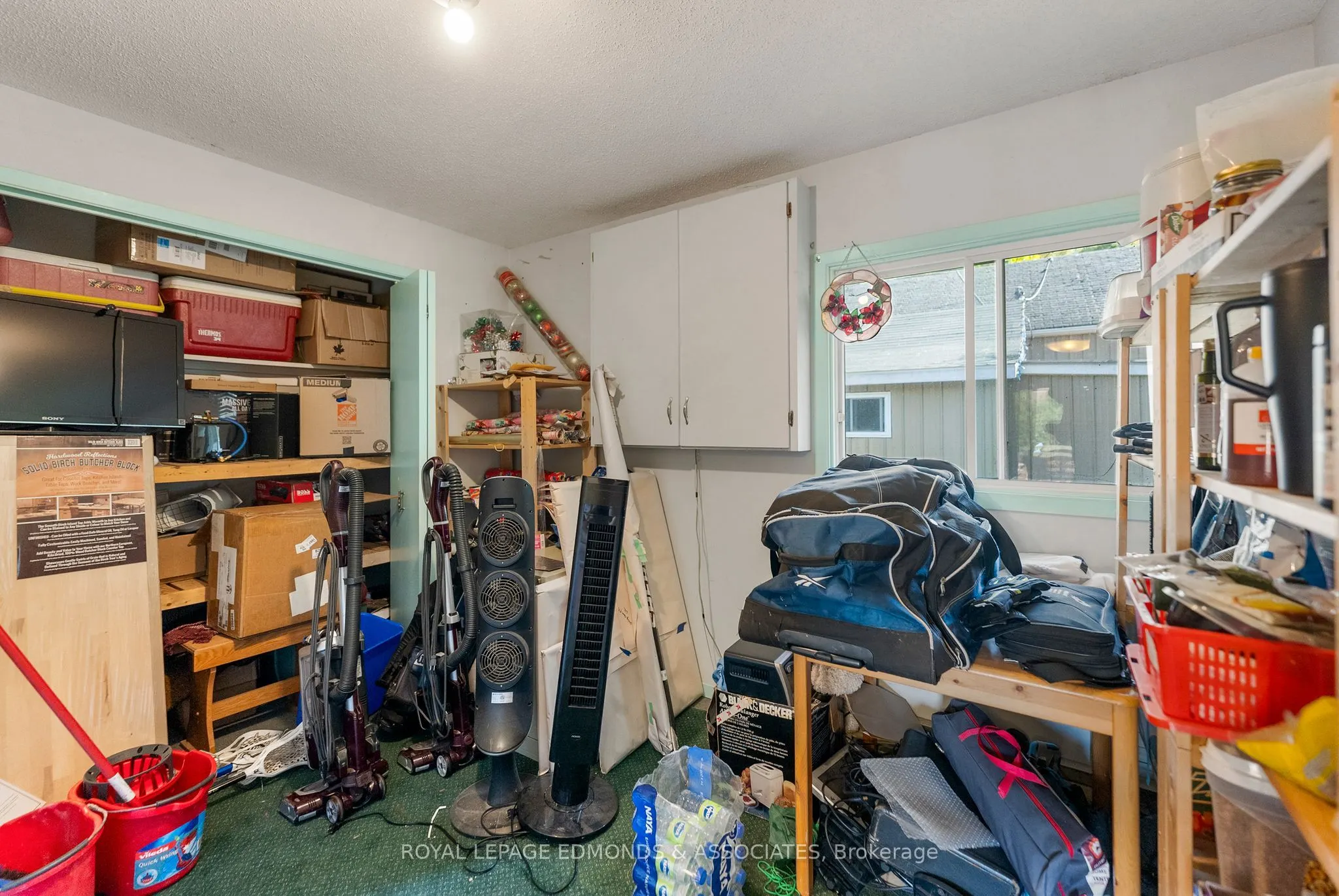 1227 Burns Drive