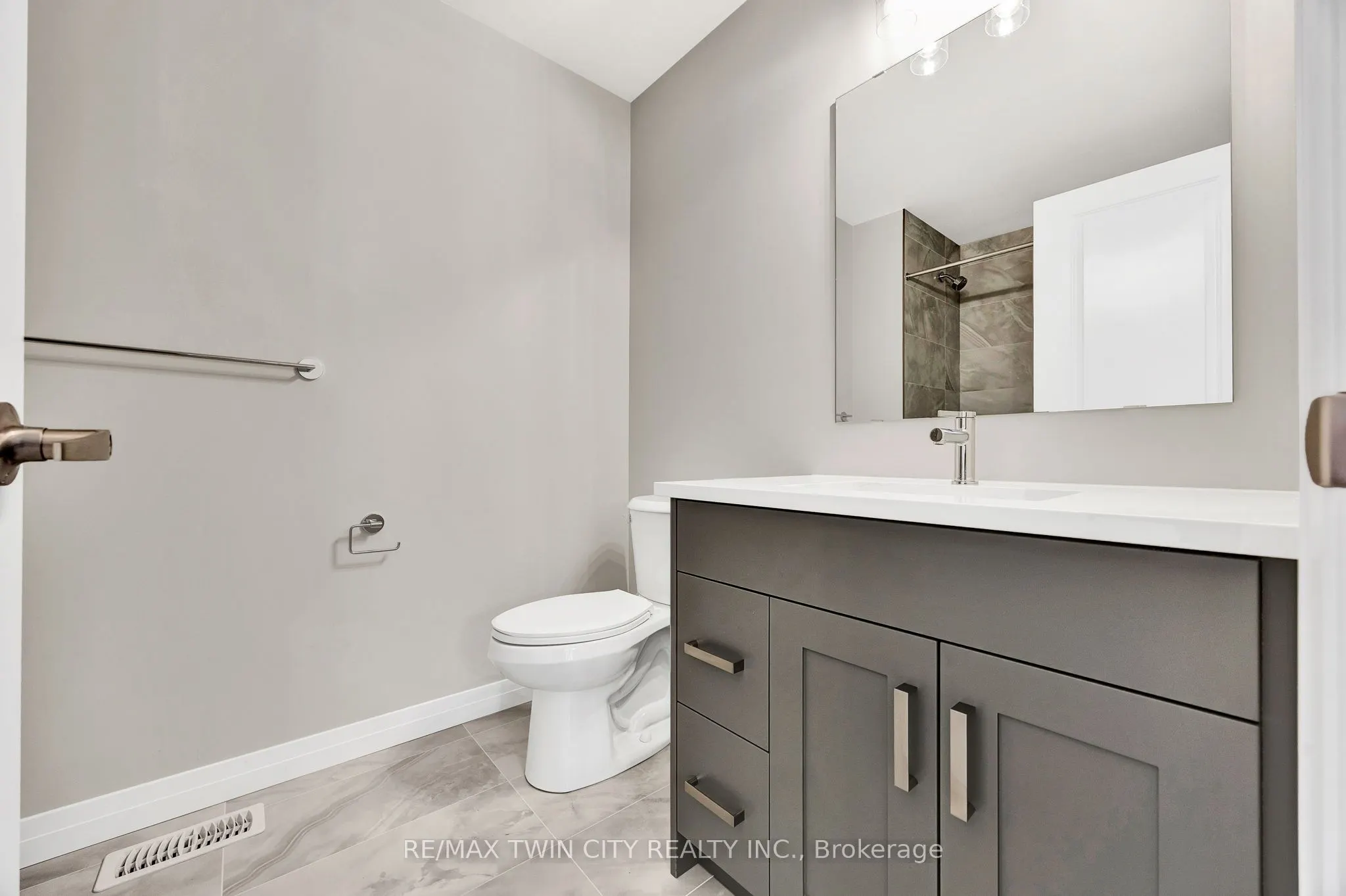 143 Elgin Street N, #Lot 63