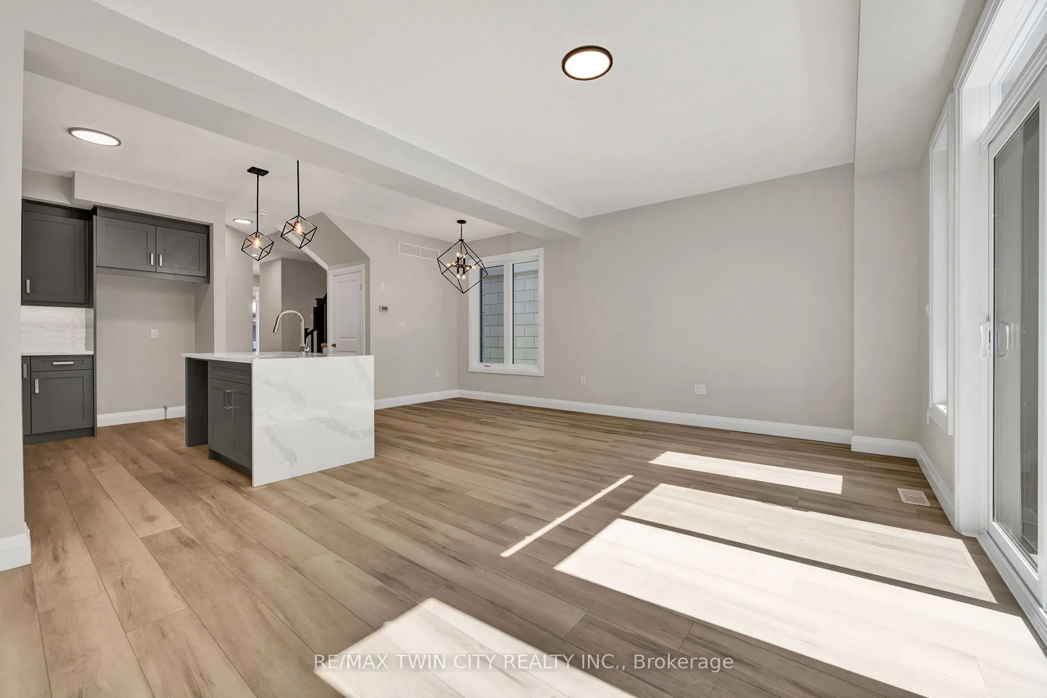 143 Elgin Street N, #Lot 63