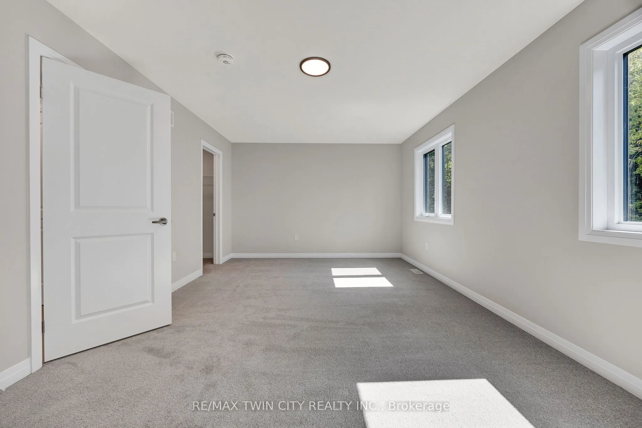143 Elgin Street N, #Lot 63