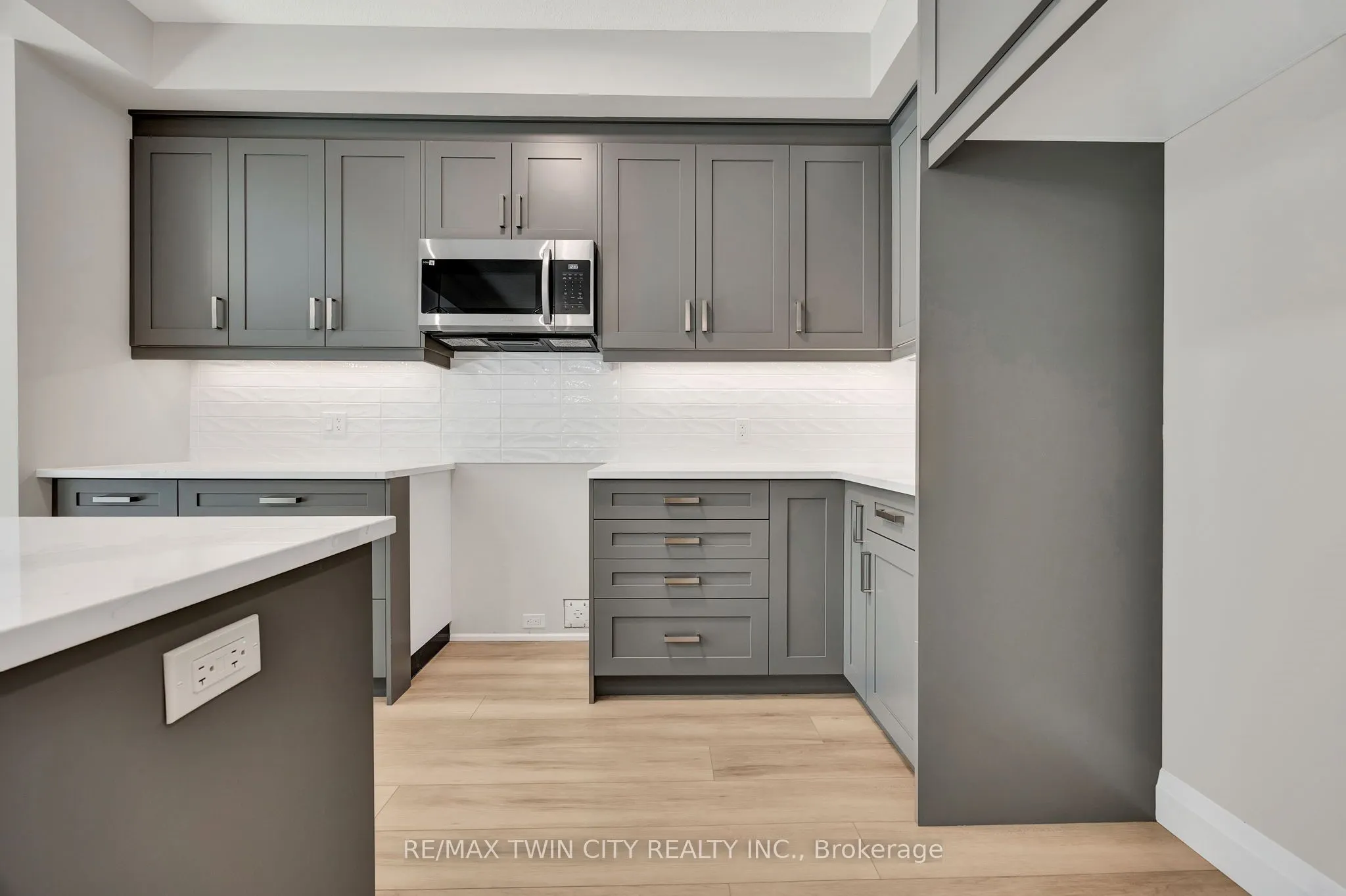 143 Elgin Street N, #Lot 63