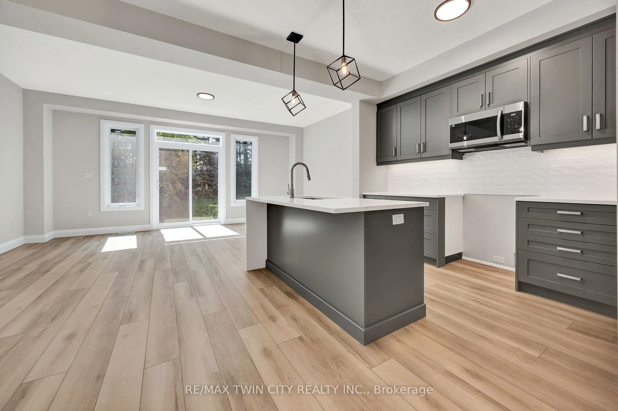 143 Elgin Street N, #Lot 63