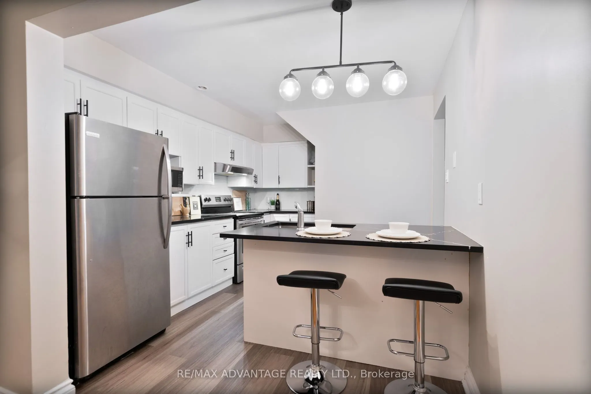 621 Cranbrook Road, #8