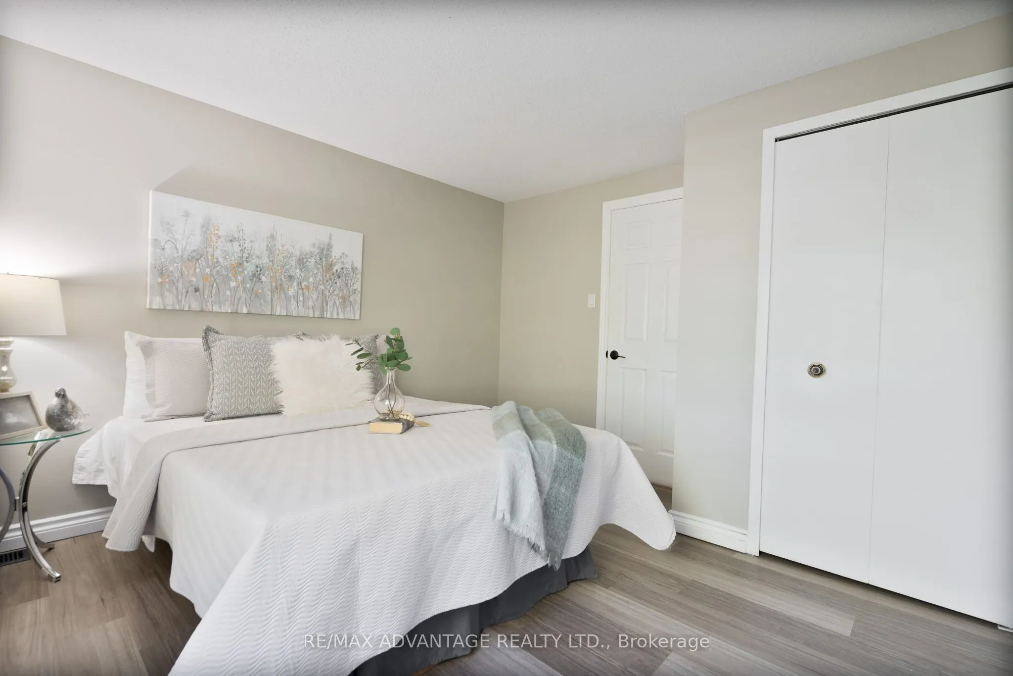 621 Cranbrook Road, #8
