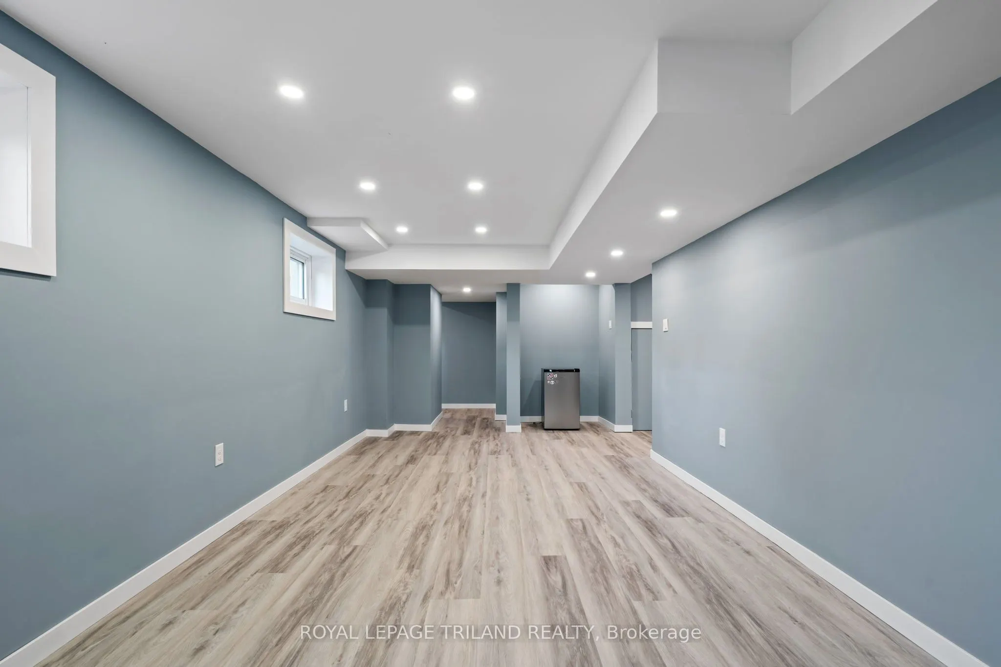 368 Kenmore Place