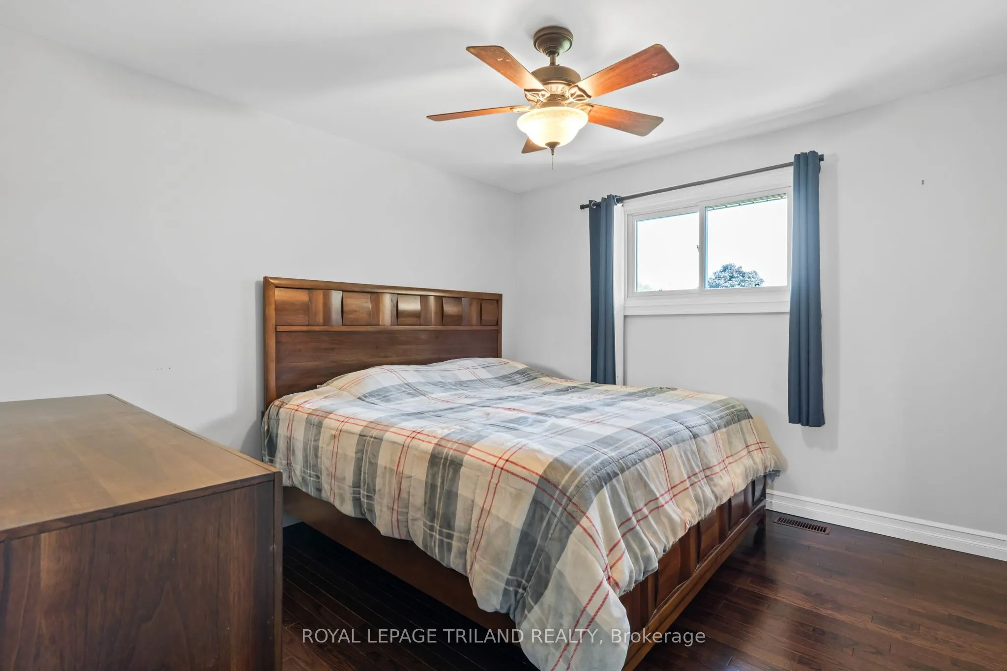 368 Kenmore Place