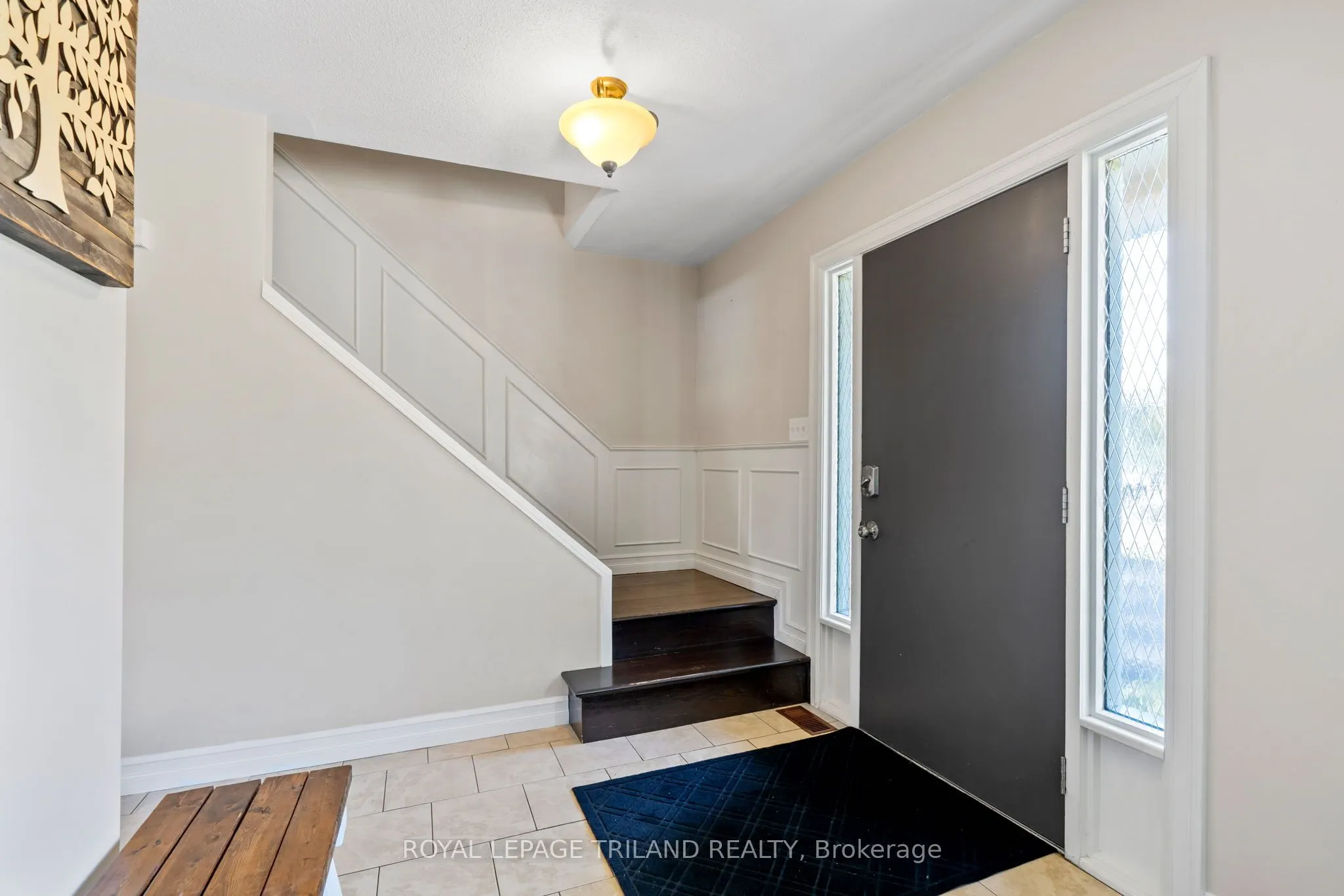 368 Kenmore Place