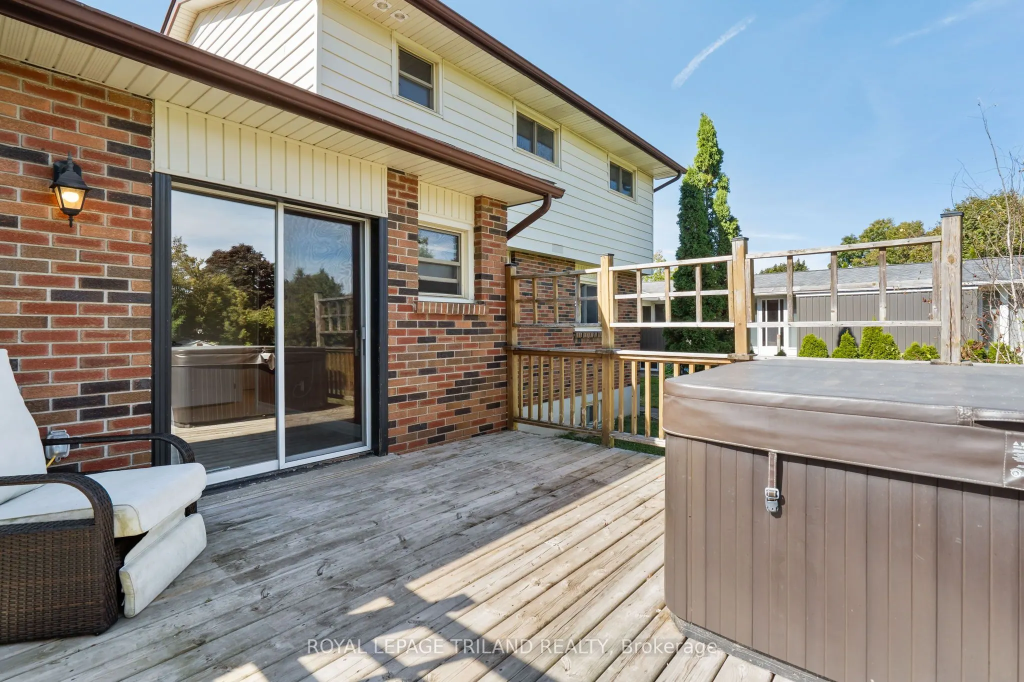 368 Kenmore Place