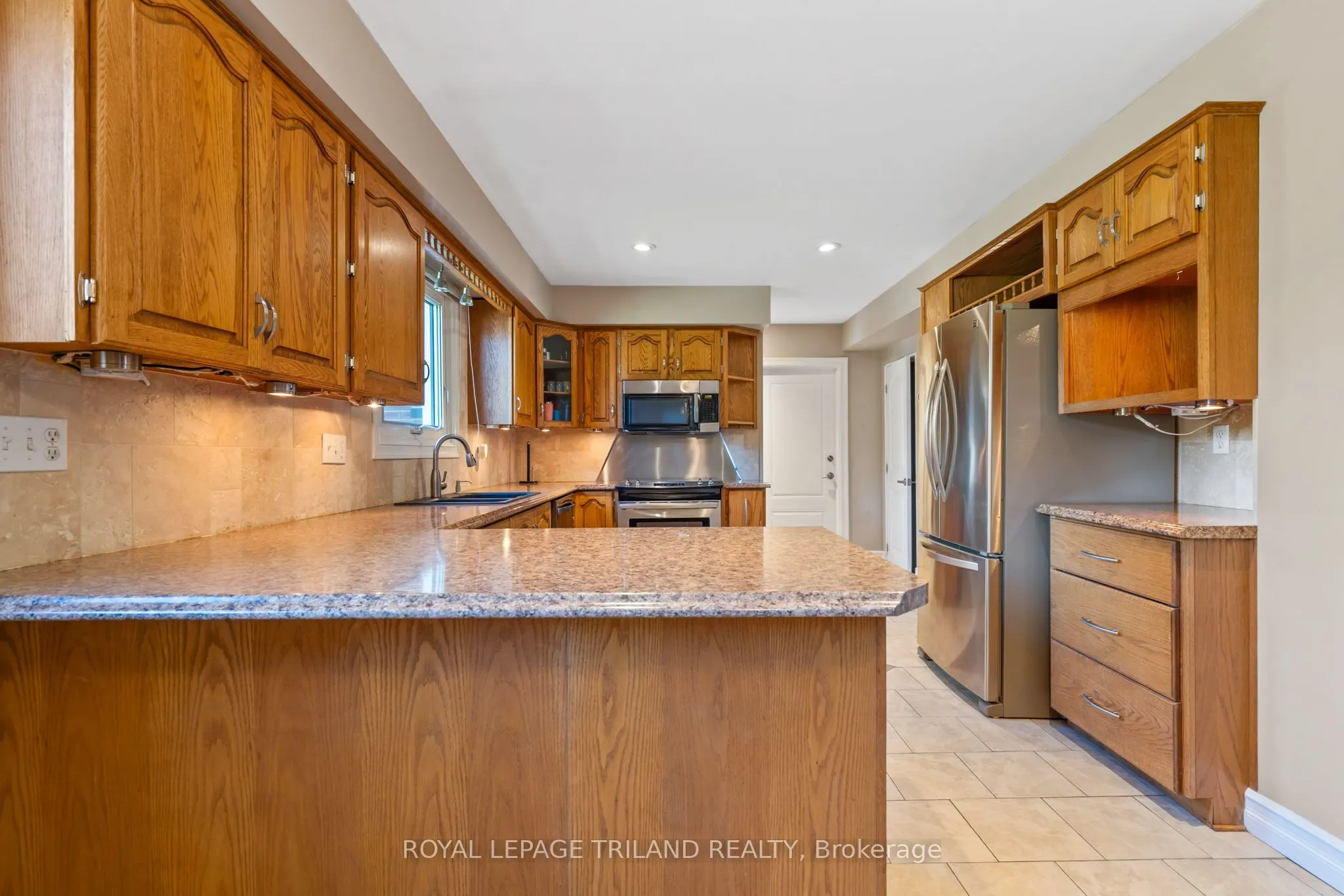 368 Kenmore Place