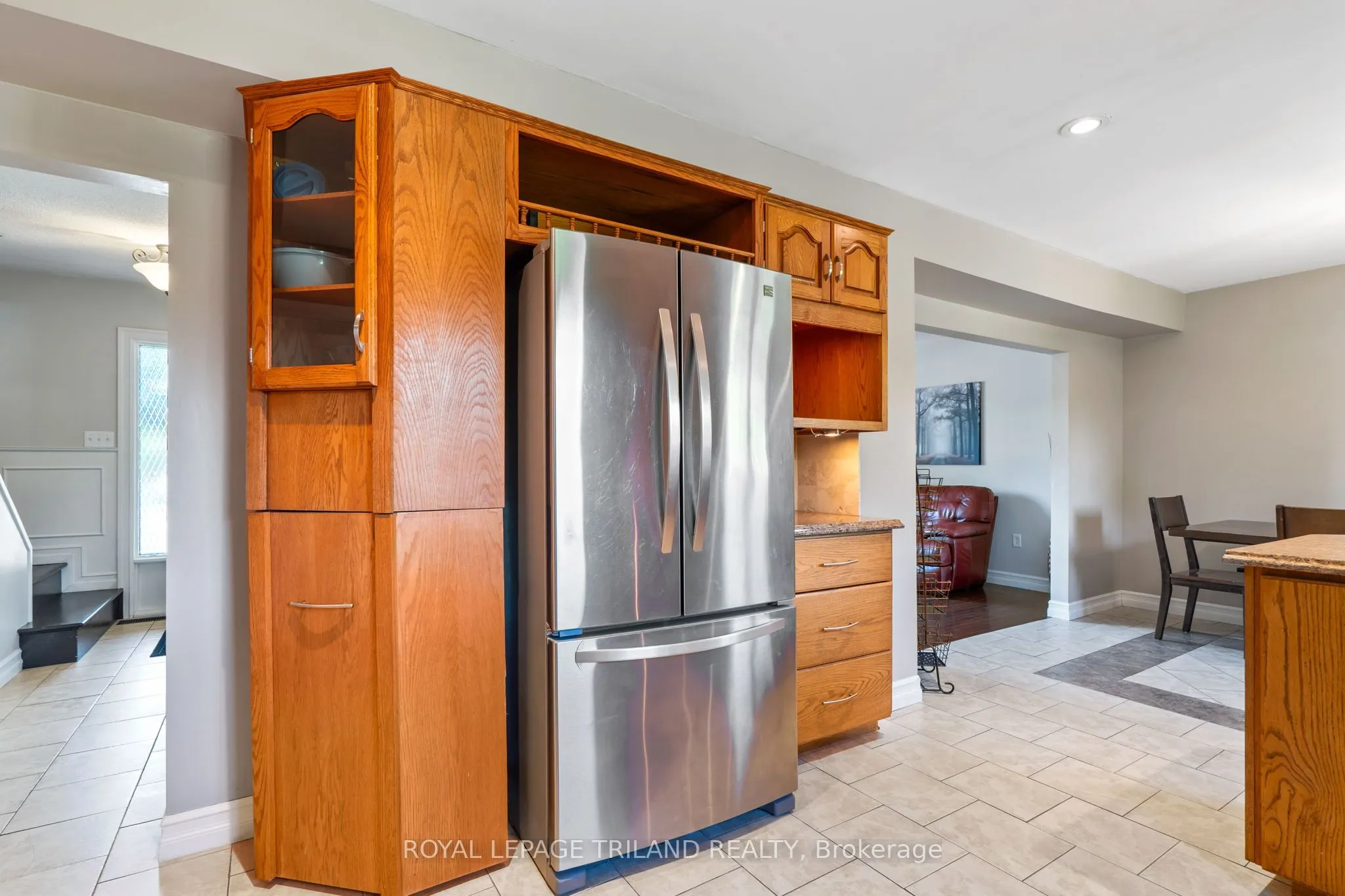 368 Kenmore Place