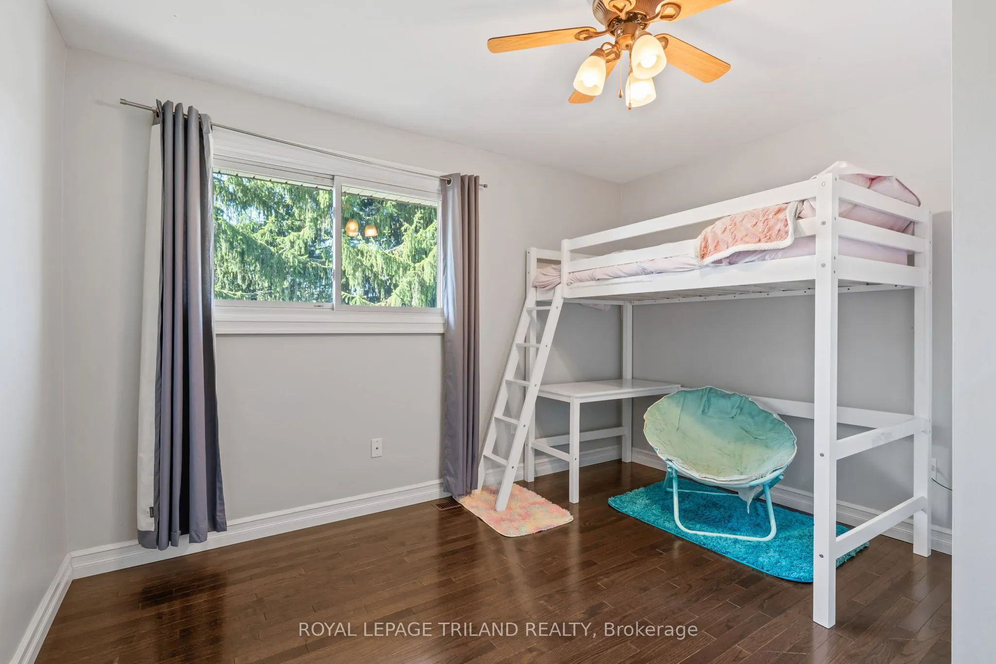 368 Kenmore Place