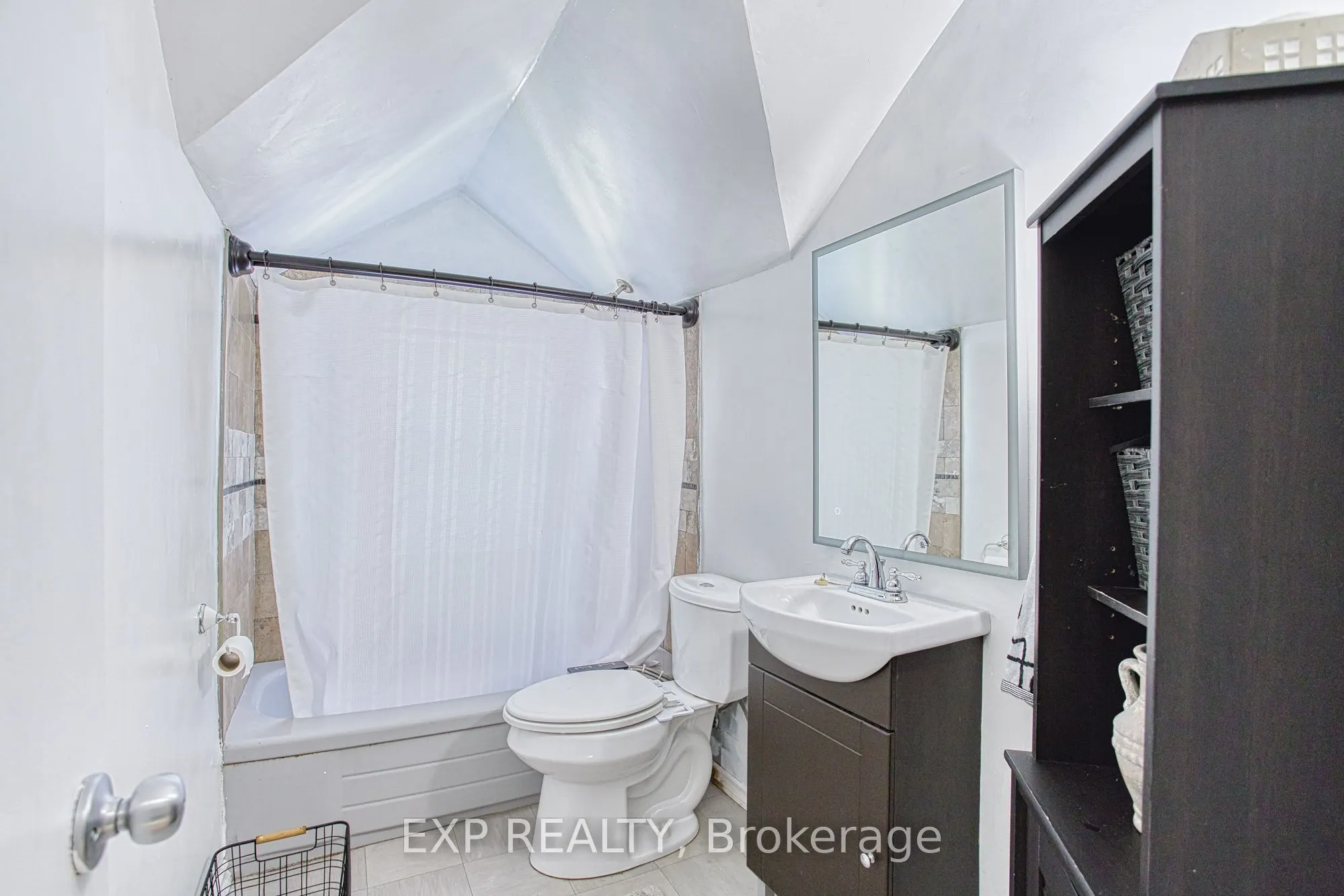 276 Mcalpine Avenue S