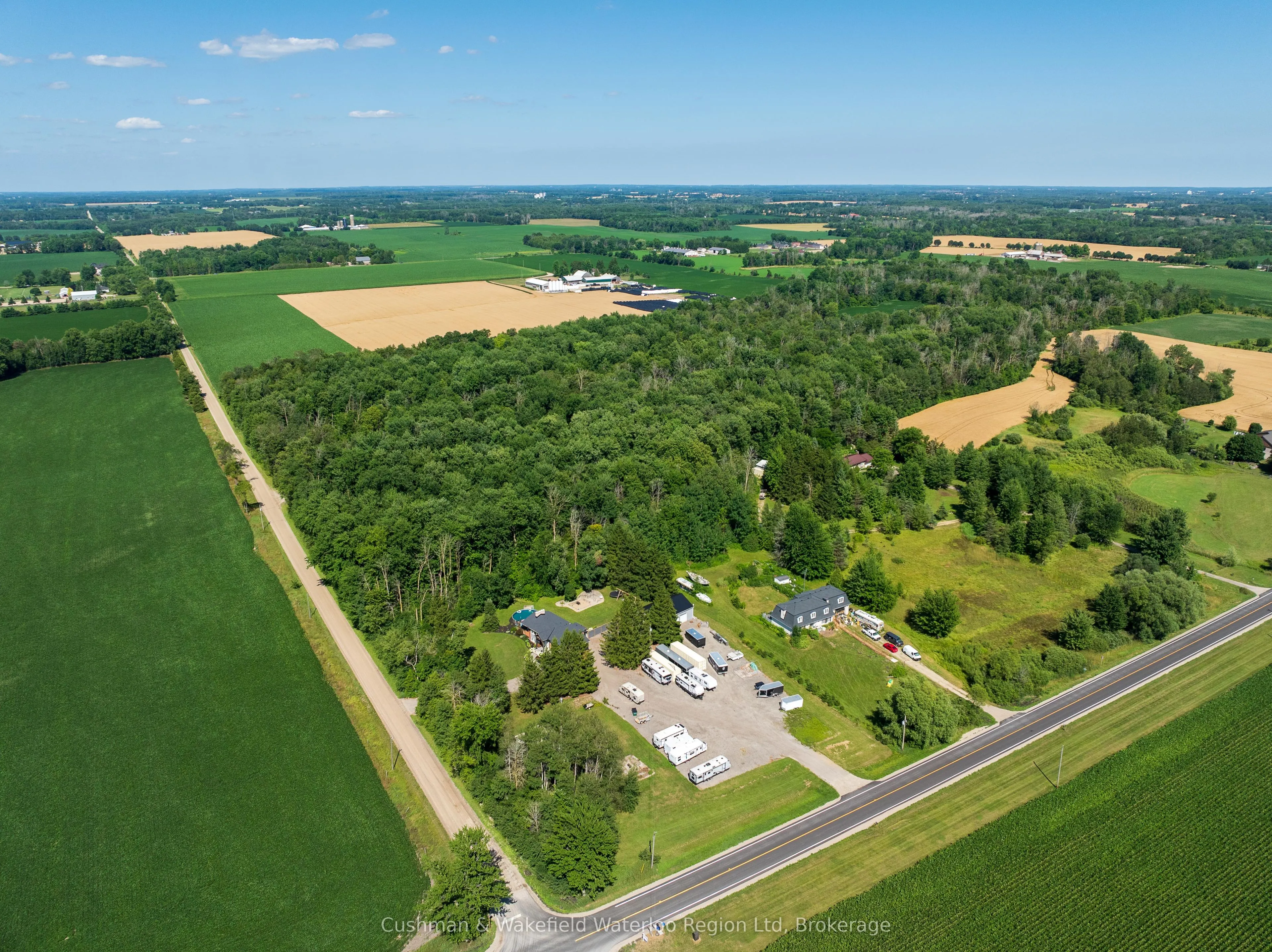 7167 Sideroad 14 Pilkington