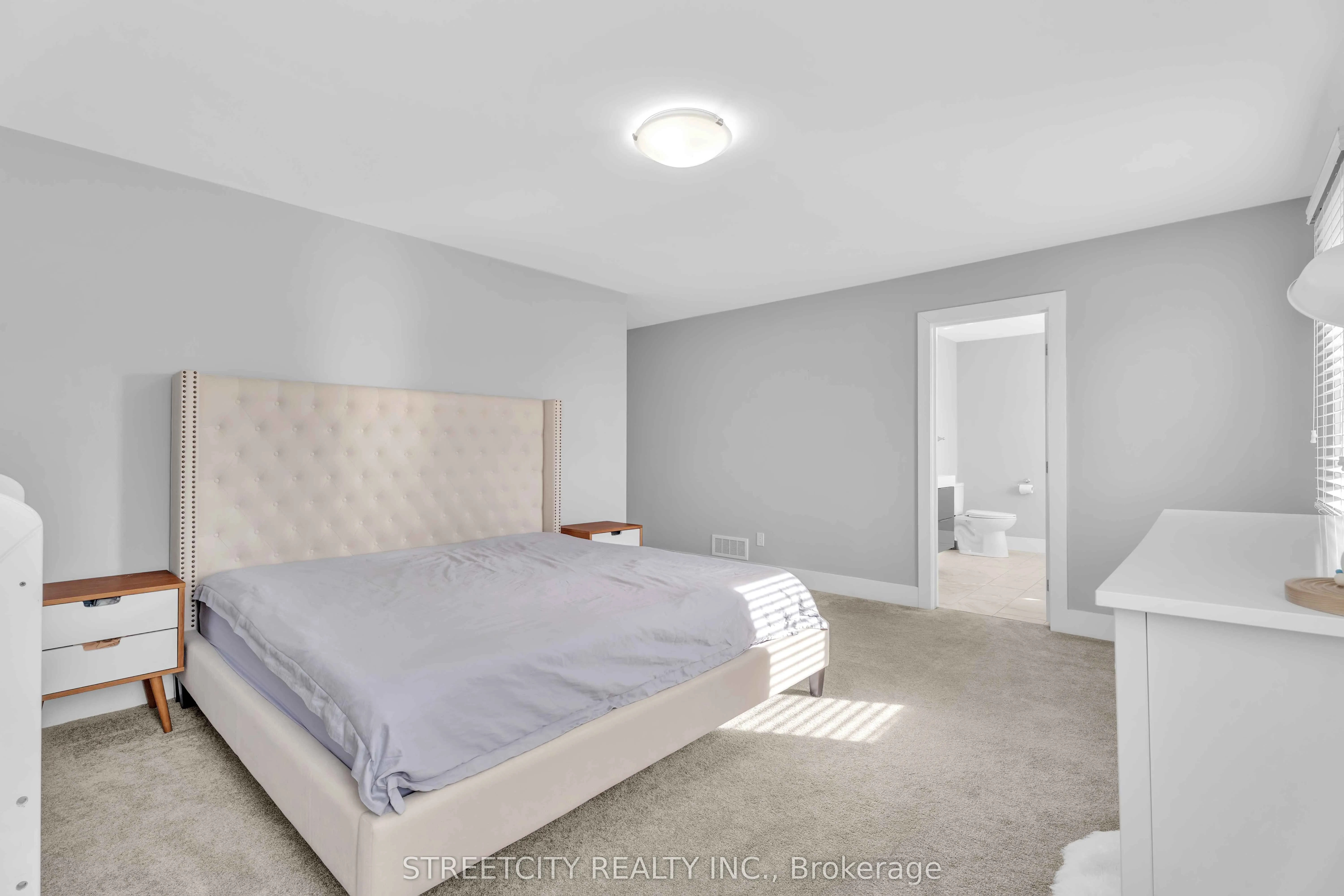 2167 WATEROAK Drive