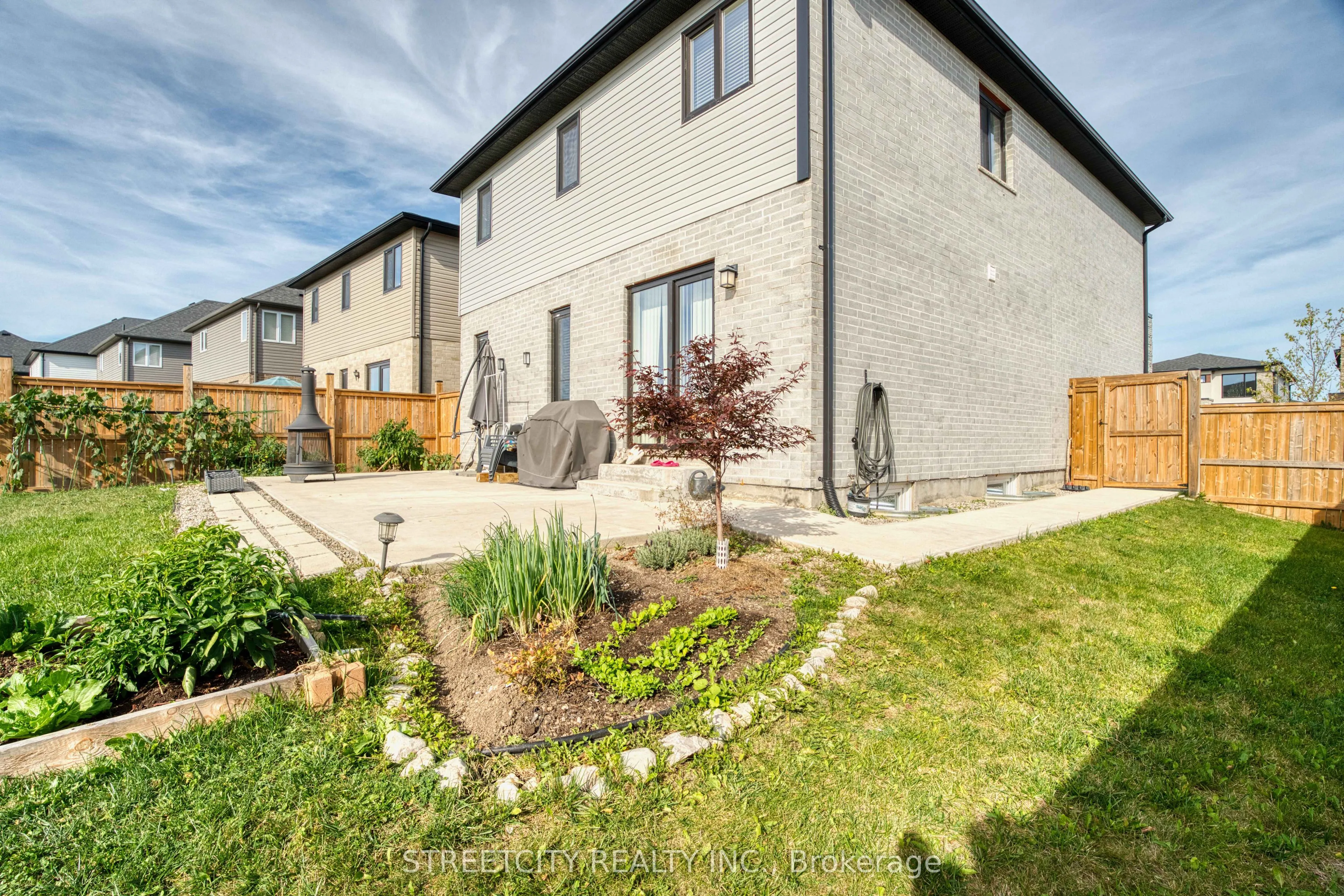 2167 WATEROAK Drive