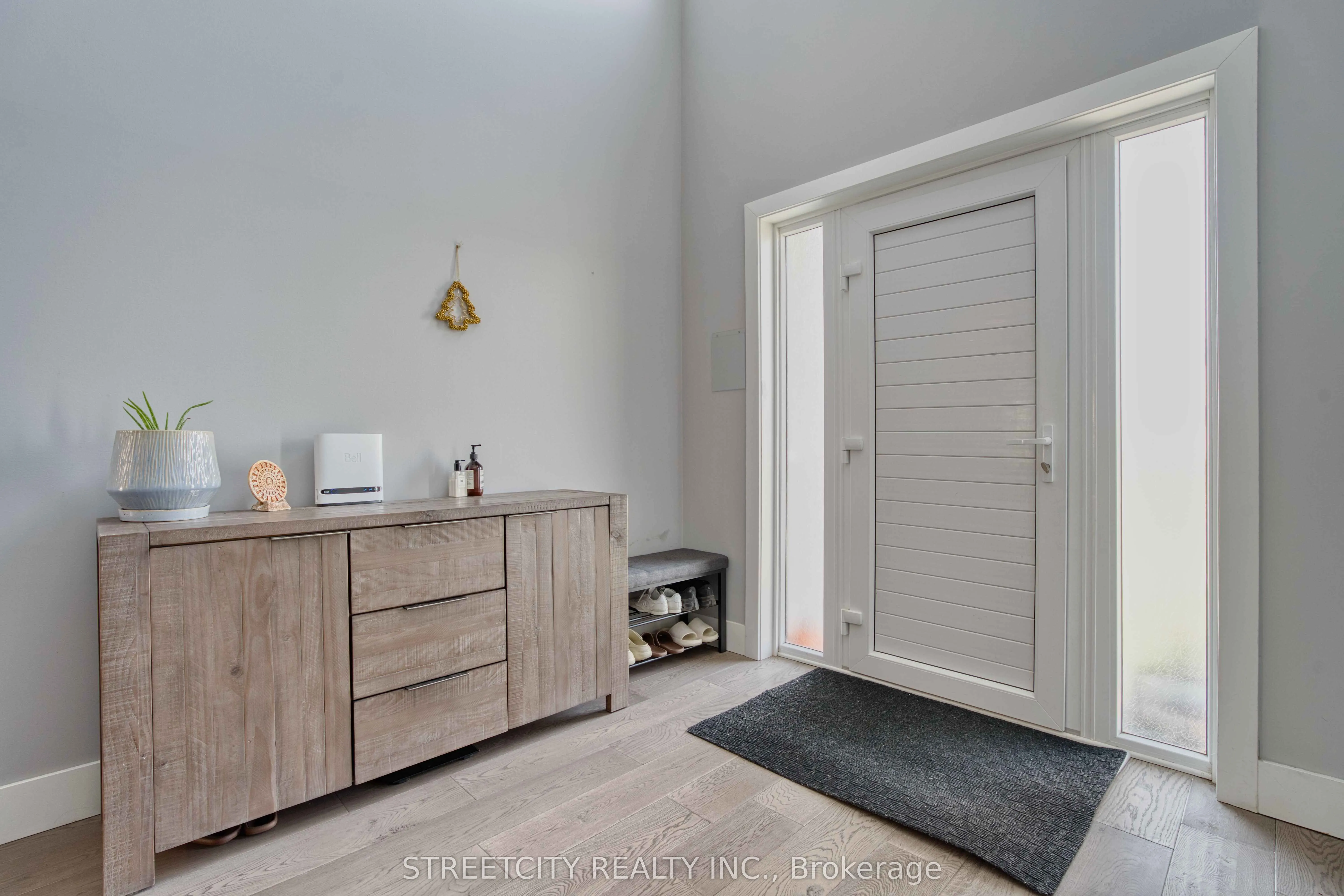 2167 WATEROAK Drive