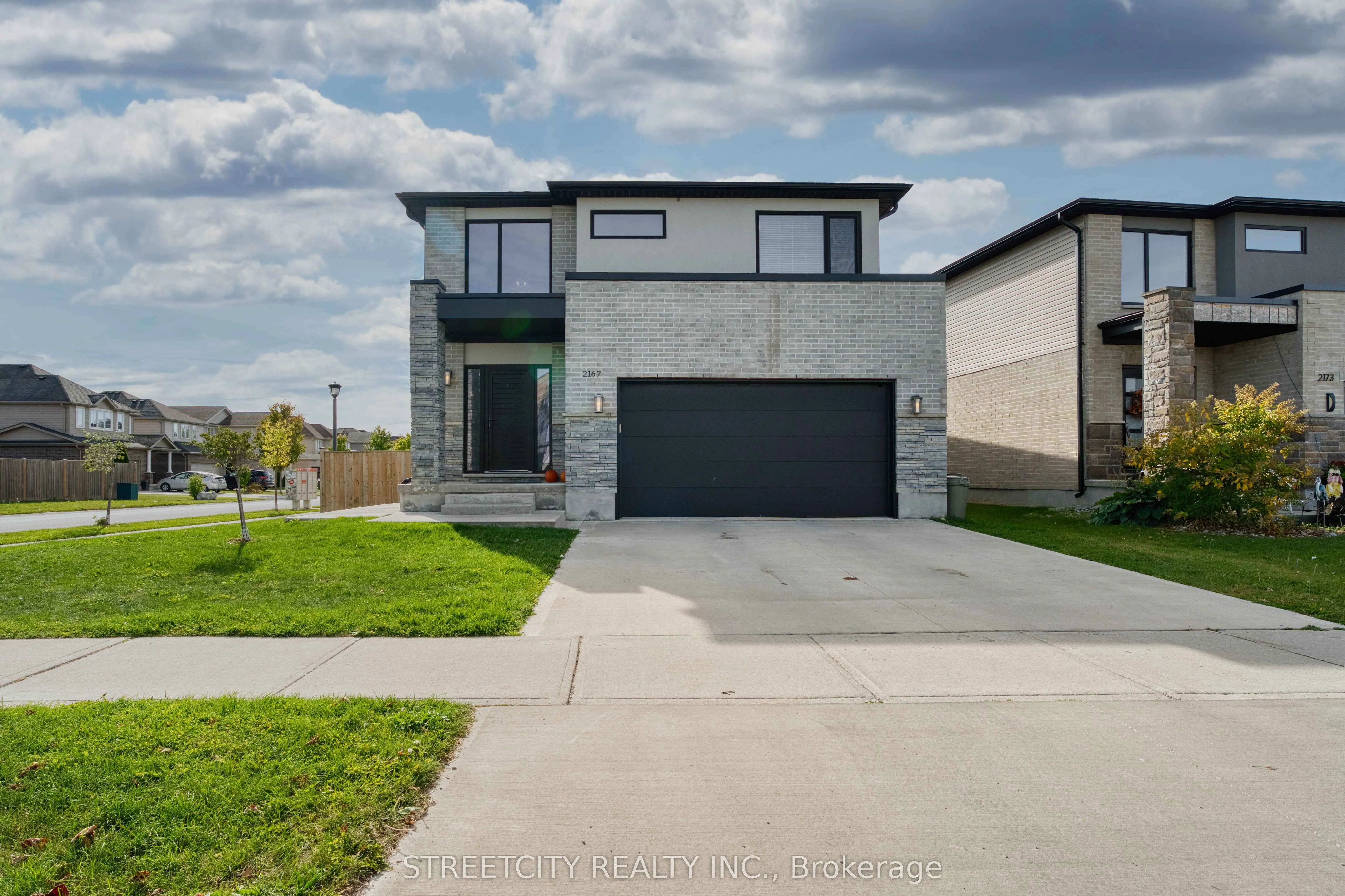 2167 WATEROAK Drive