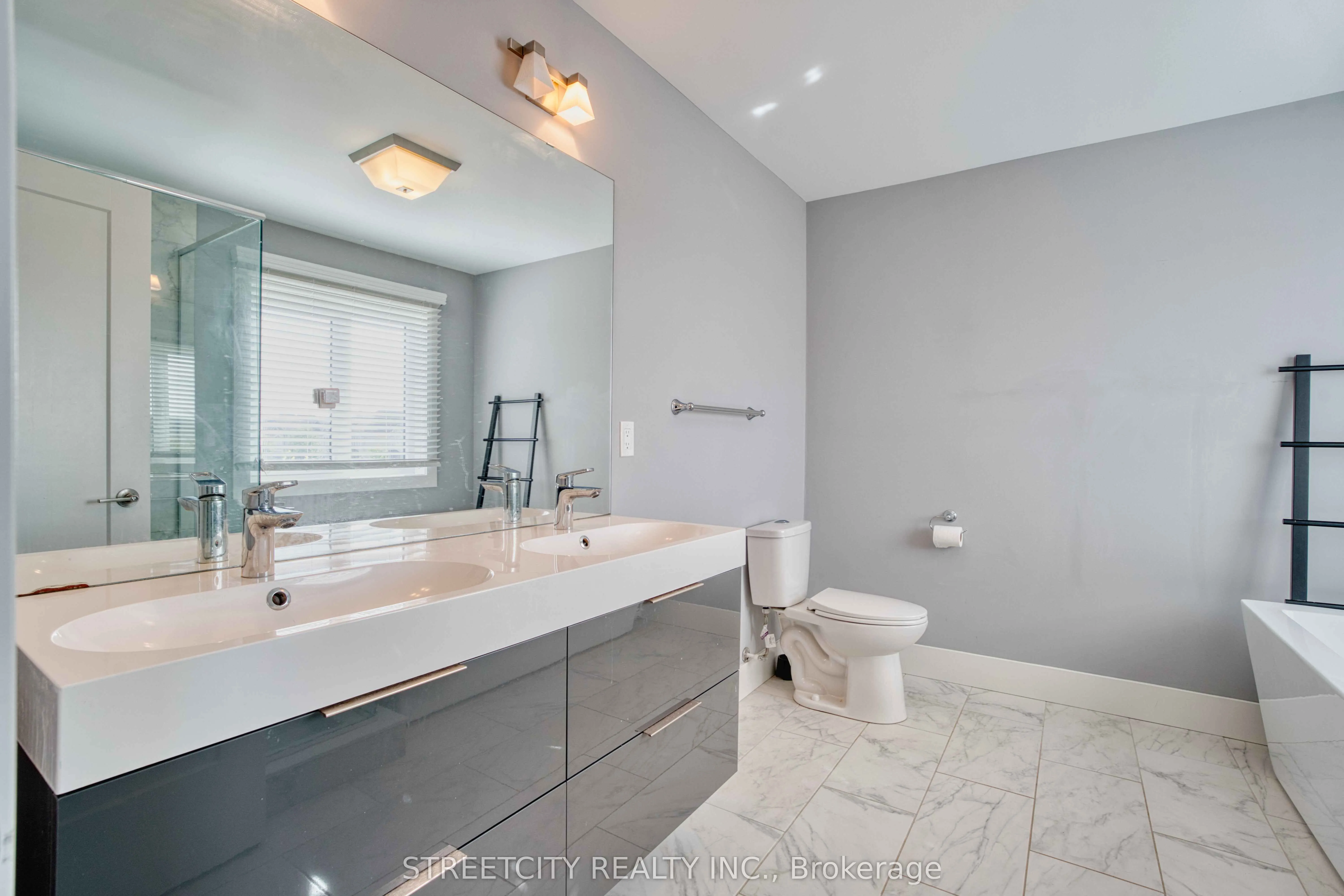 2167 WATEROAK Drive