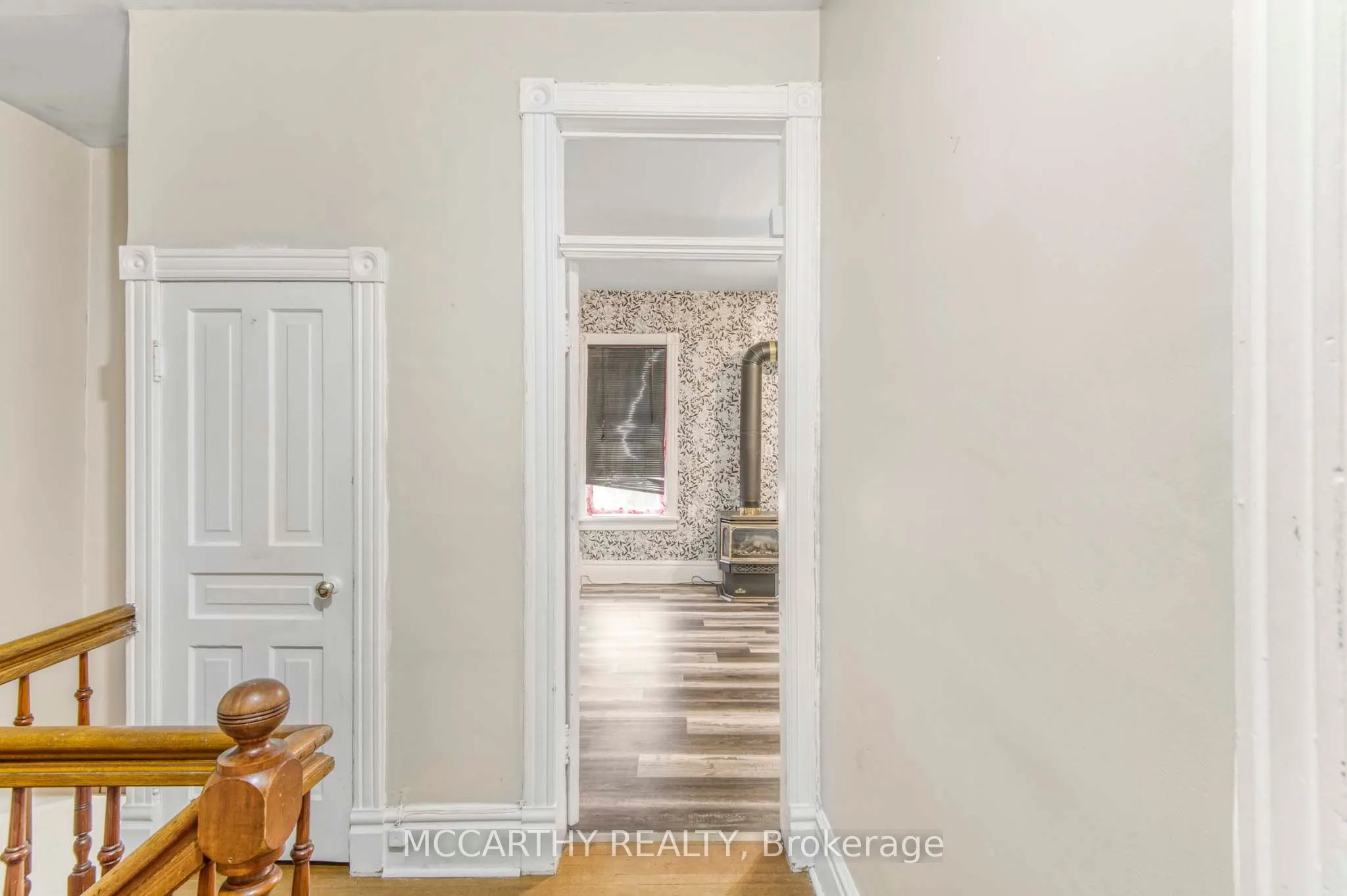 191 Main Street E