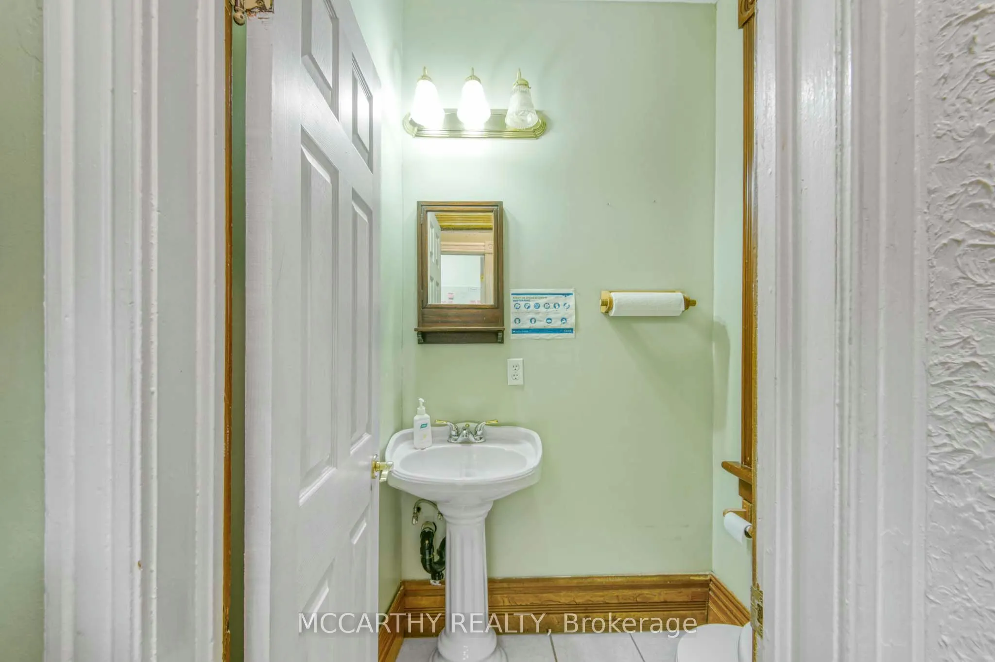 191 Main Street E