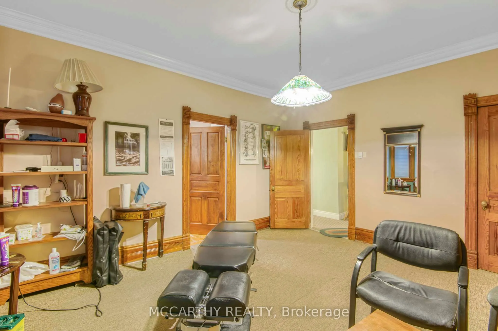 191 Main Street E