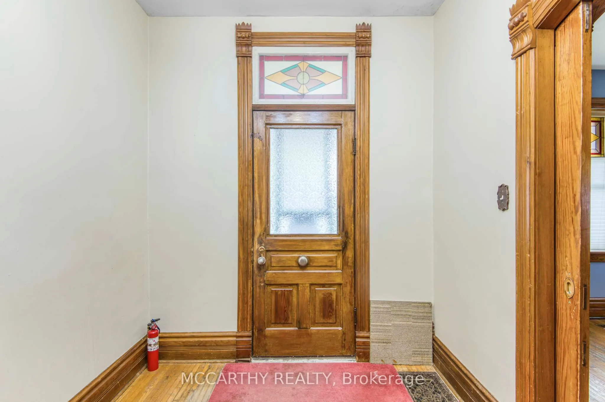 191 Main Street E