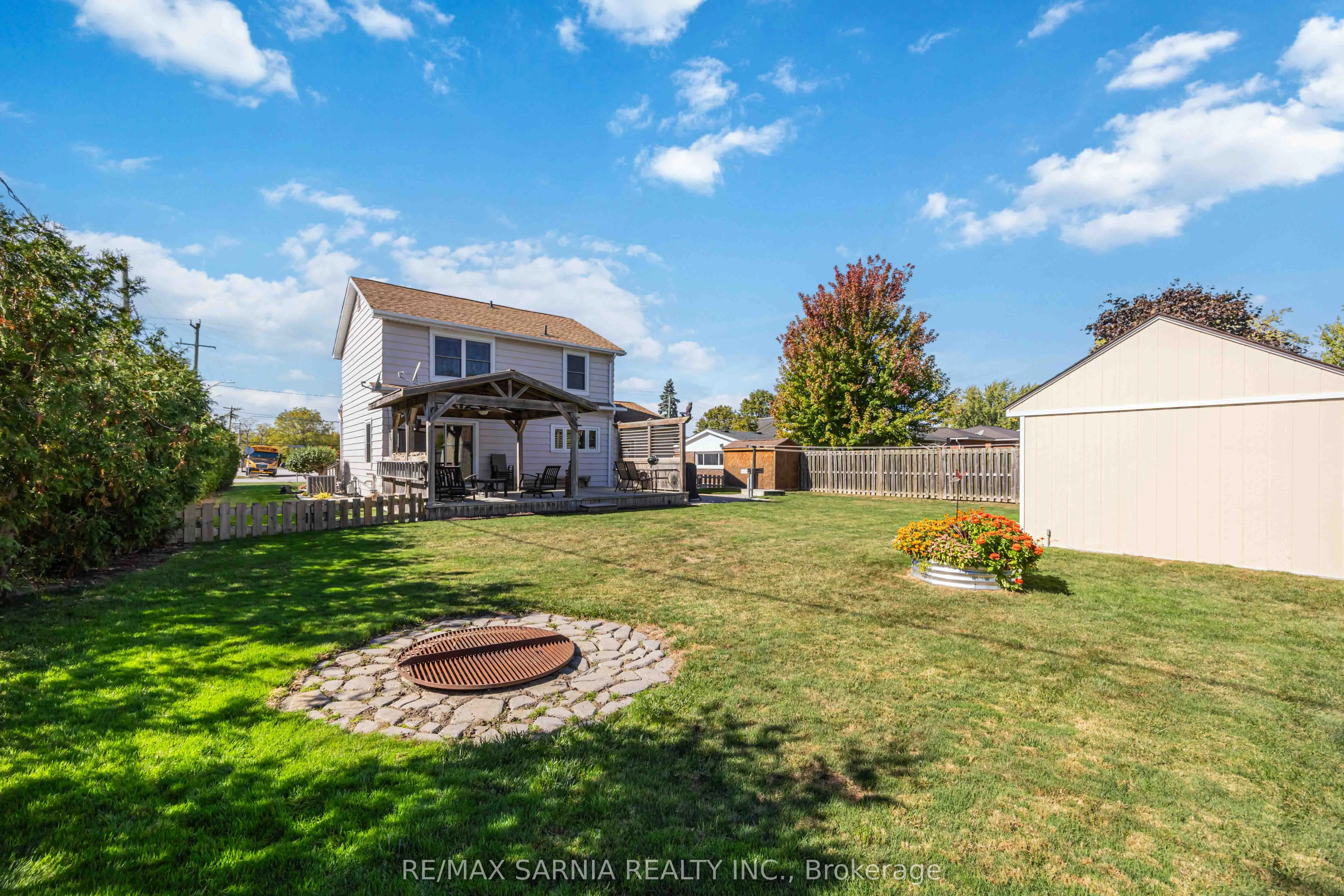 89 MACNAB Street