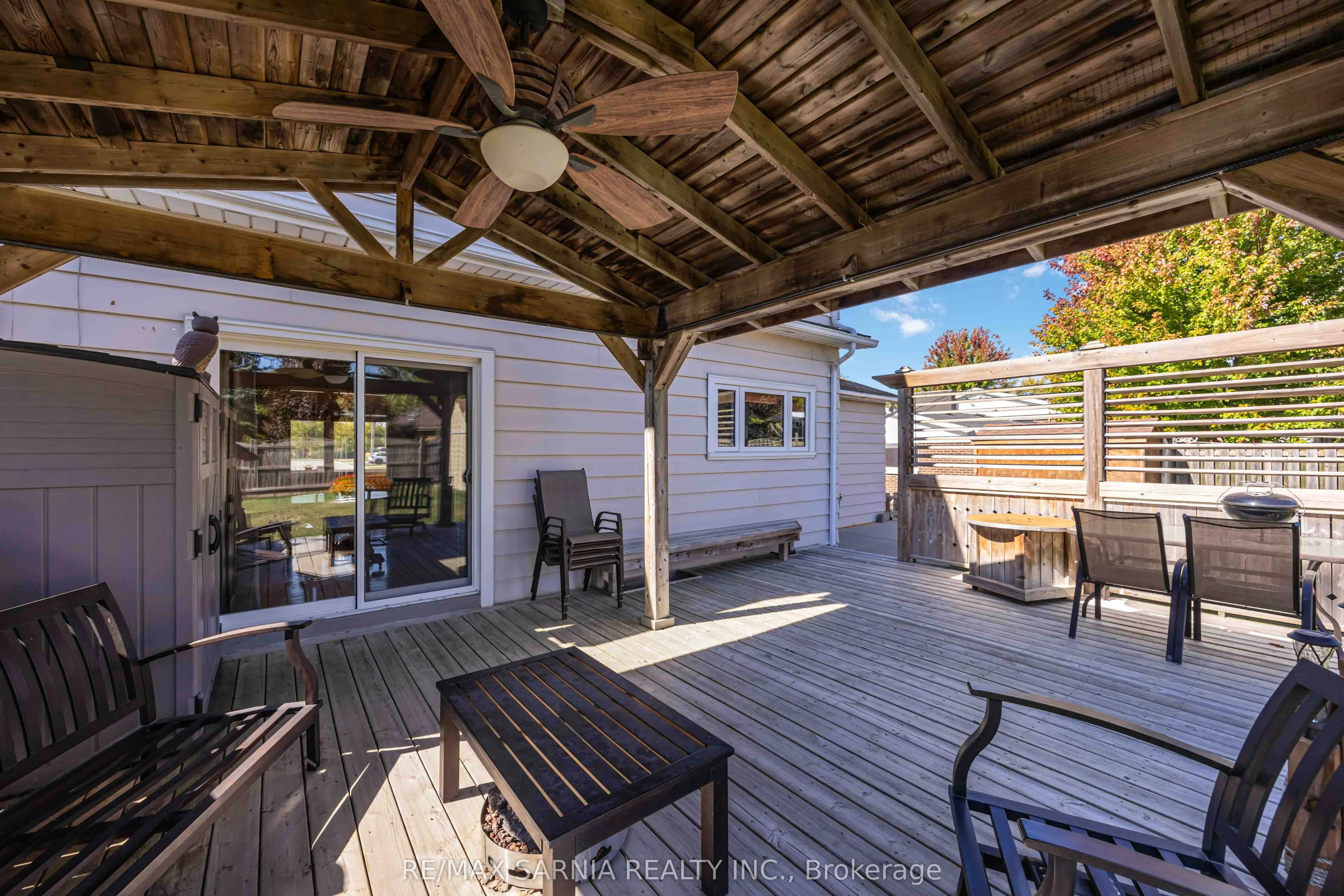 89 MACNAB Street
