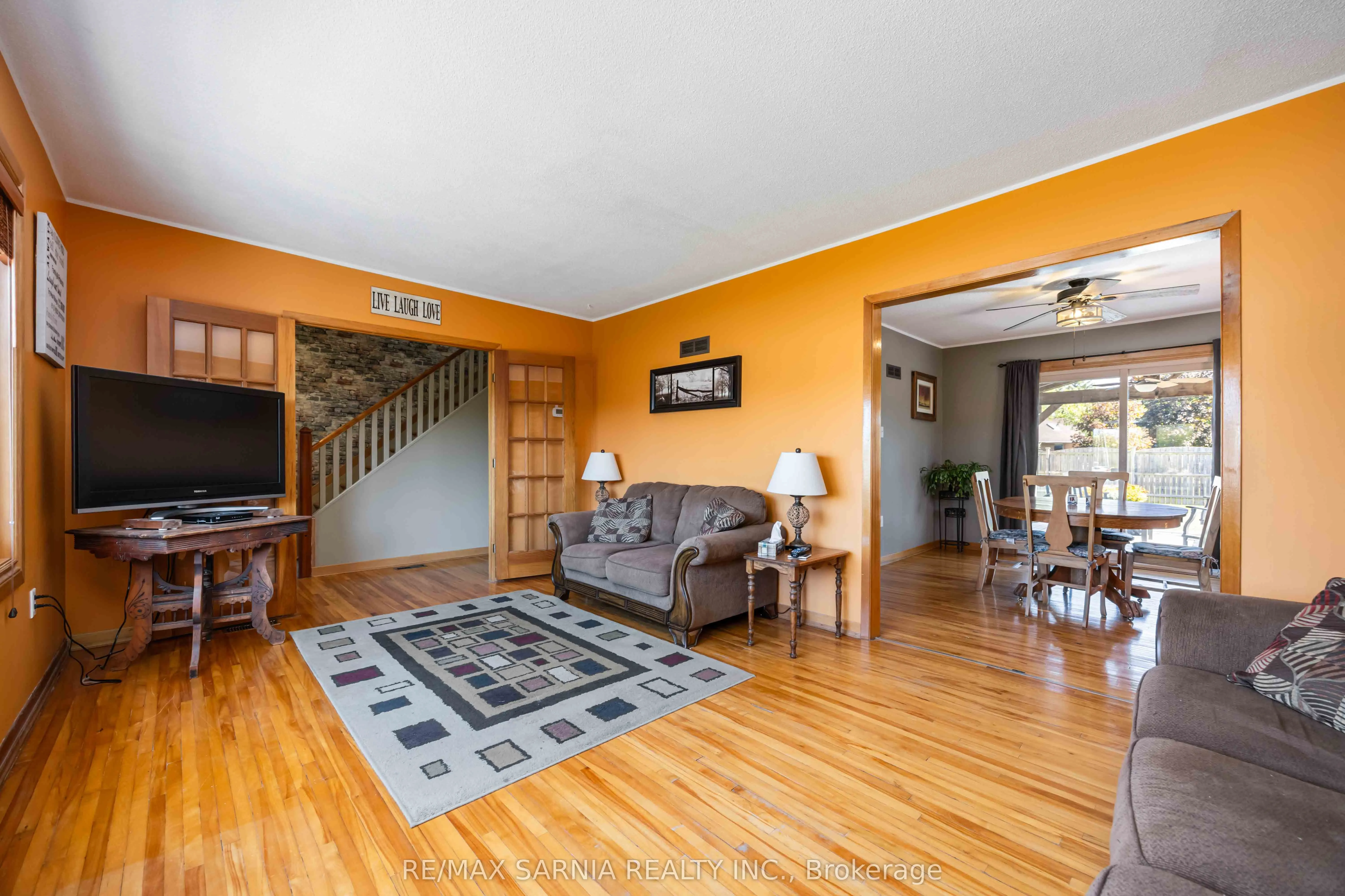 89 MACNAB Street