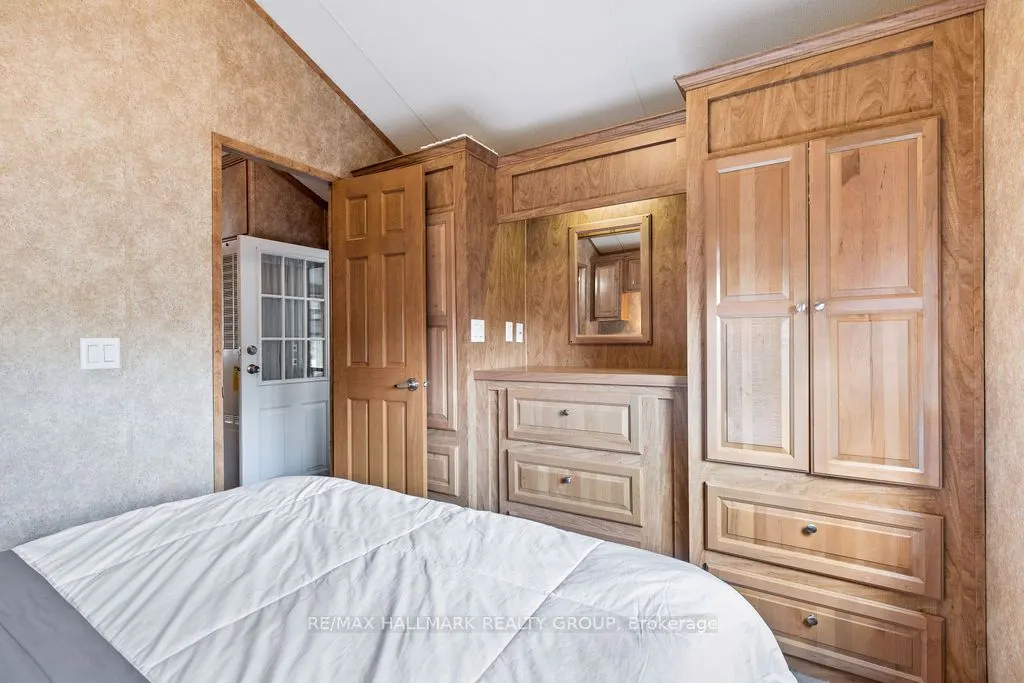 276 White Cedars Road