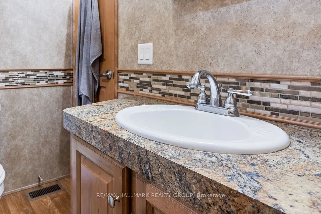 276 White Cedars Road