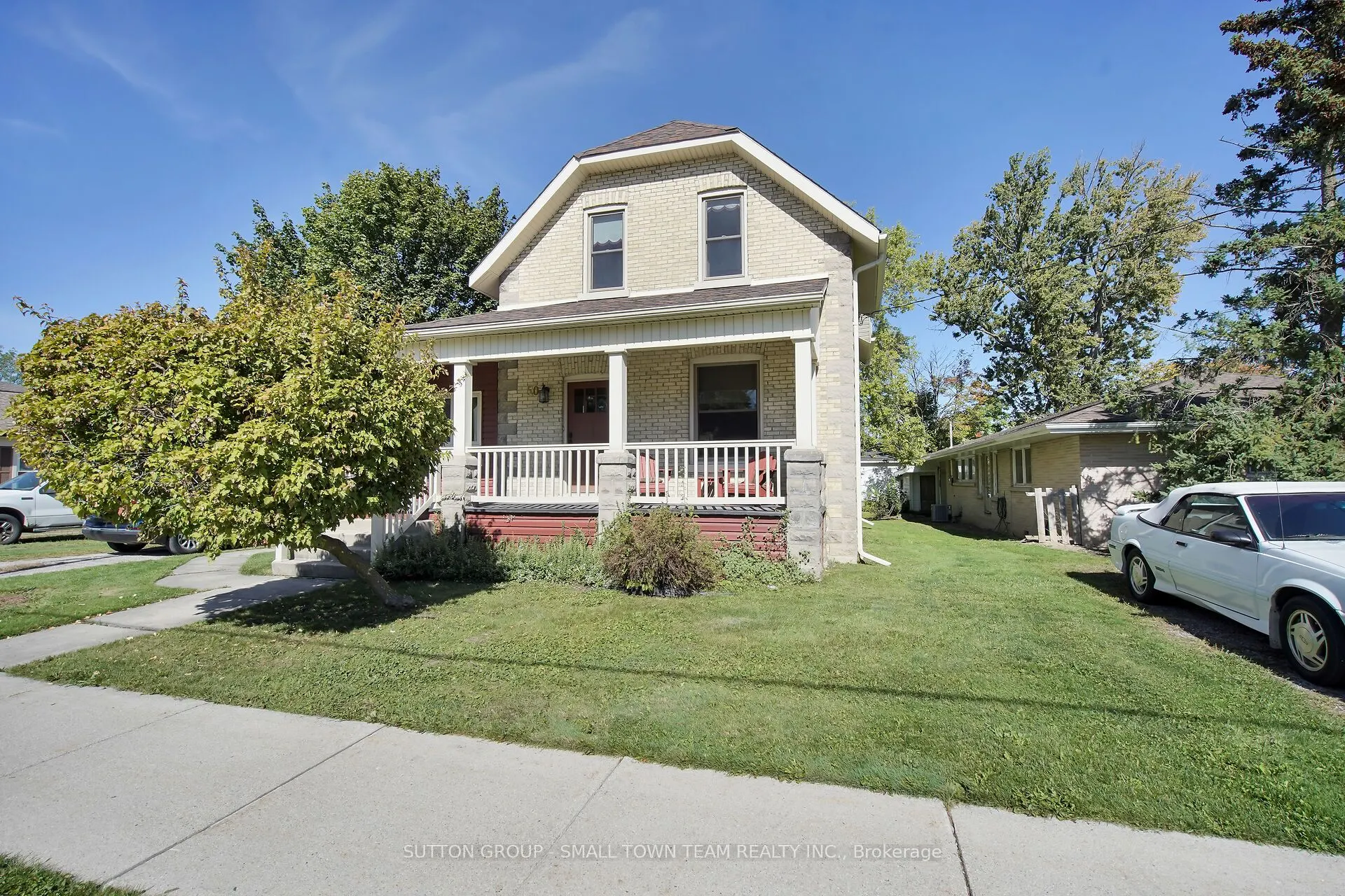 50 Huron Street W