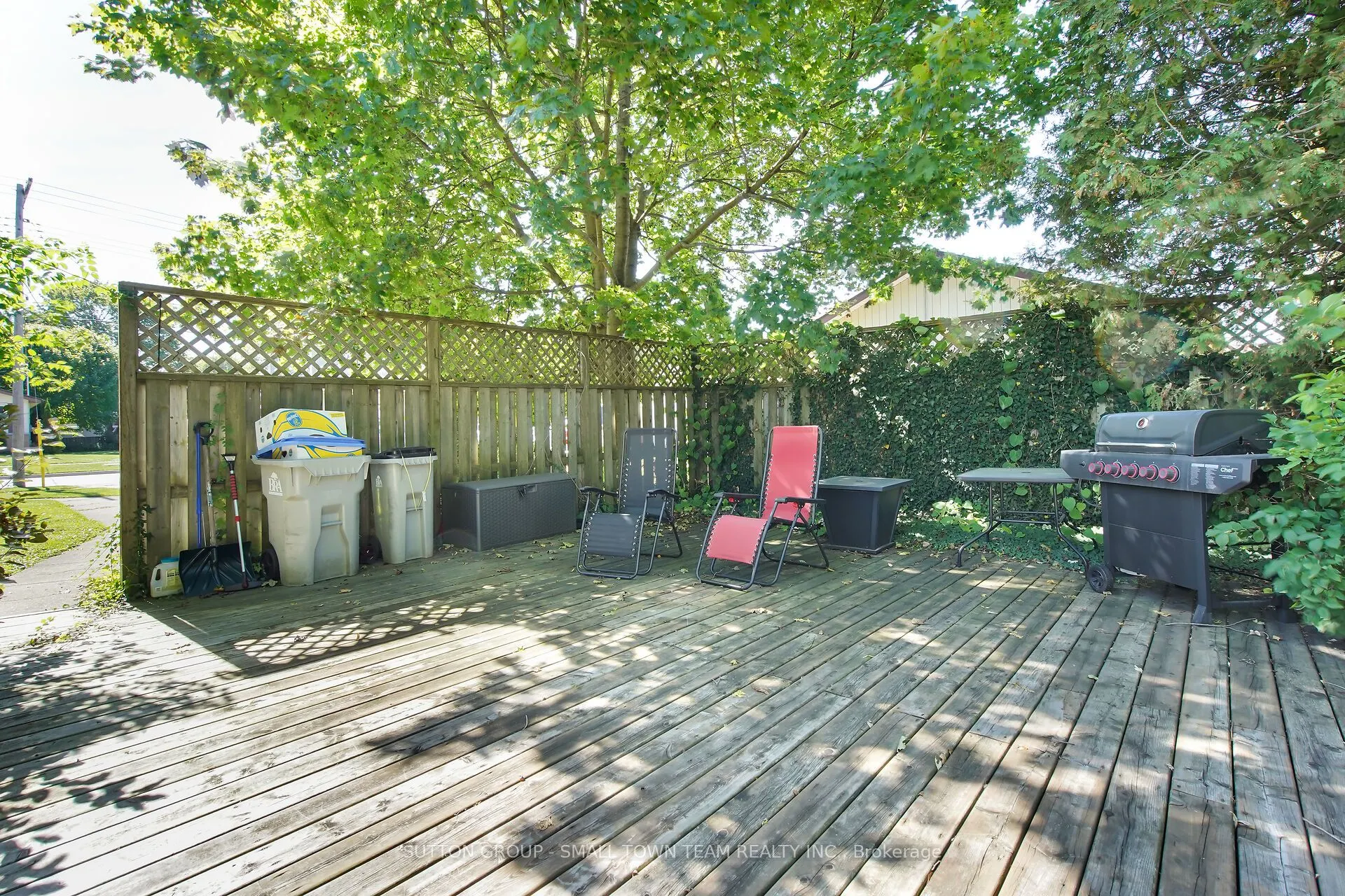50 Huron Street W