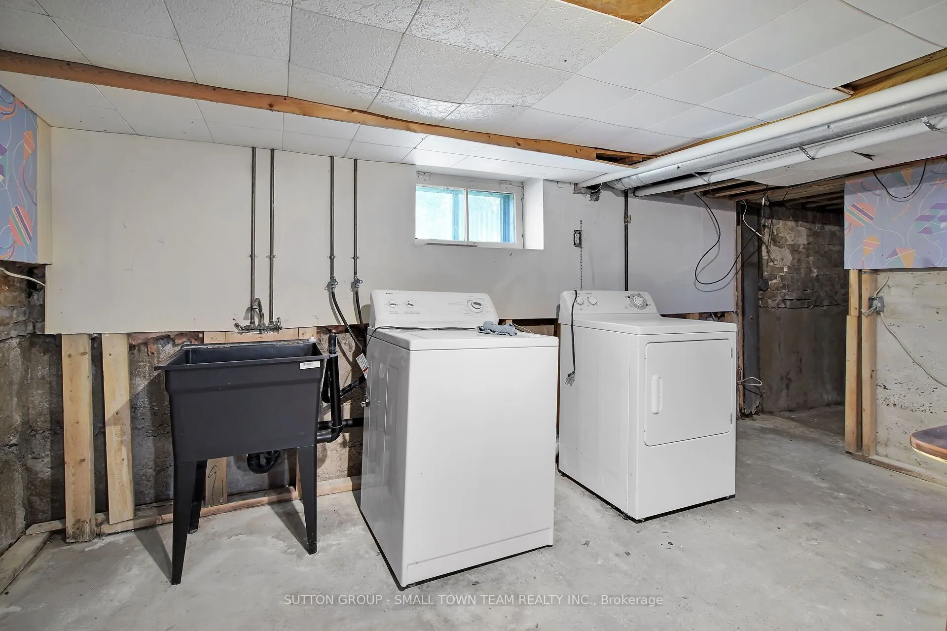 50 Huron Street W