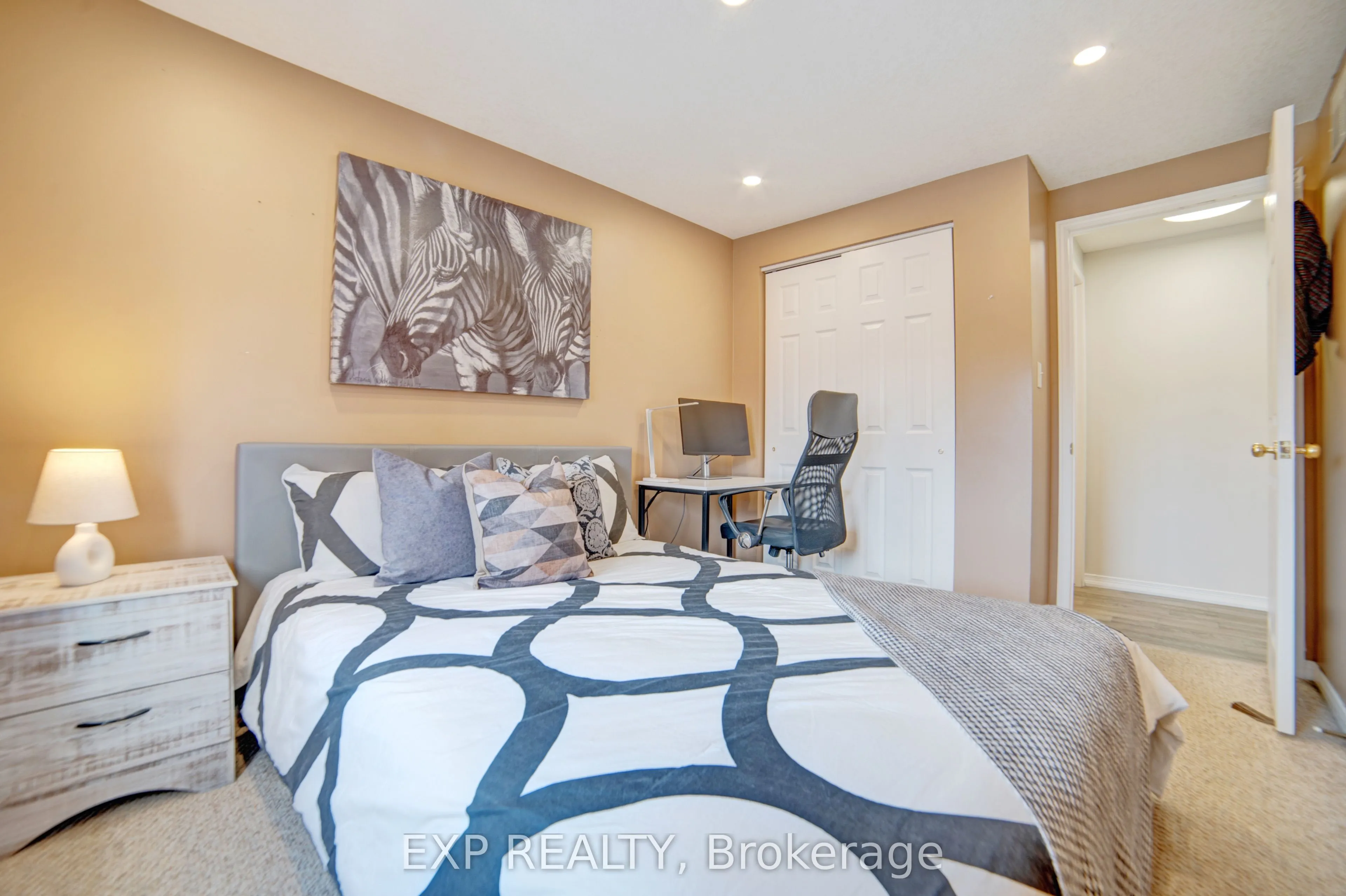 30 Bryan Court W, #26