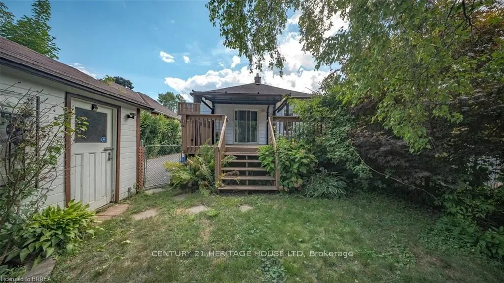 35 Salisbury Avenue