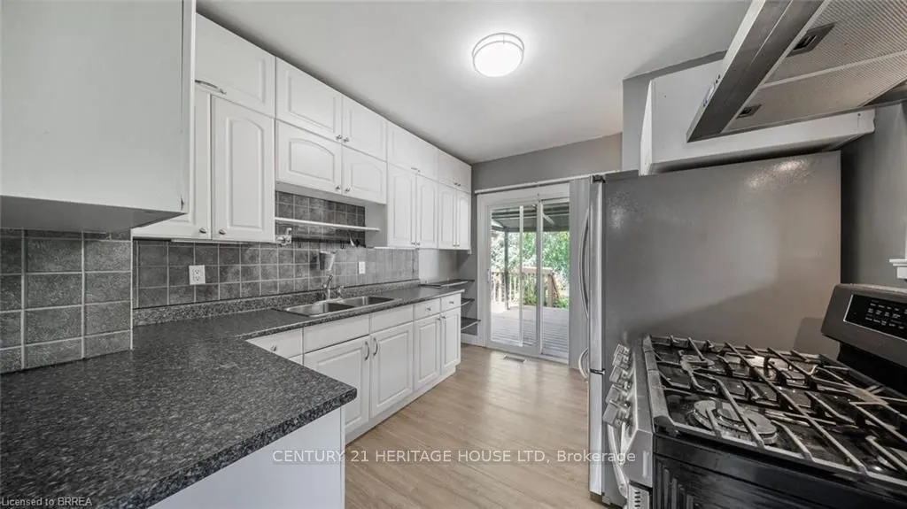 35 Salisbury Avenue