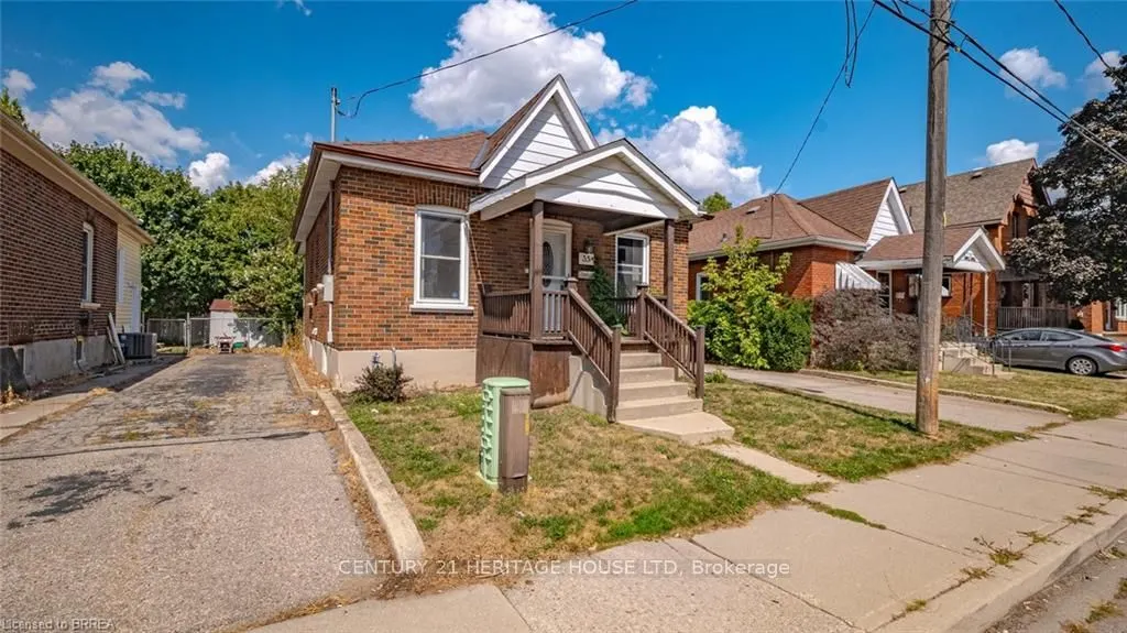 35 Salisbury Avenue