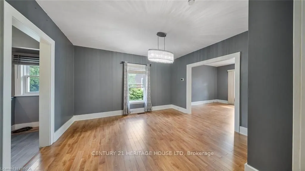 35 Salisbury Avenue
