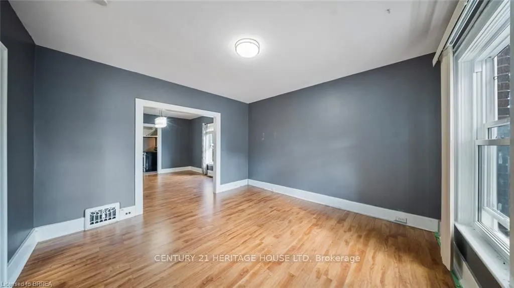 35 Salisbury Avenue