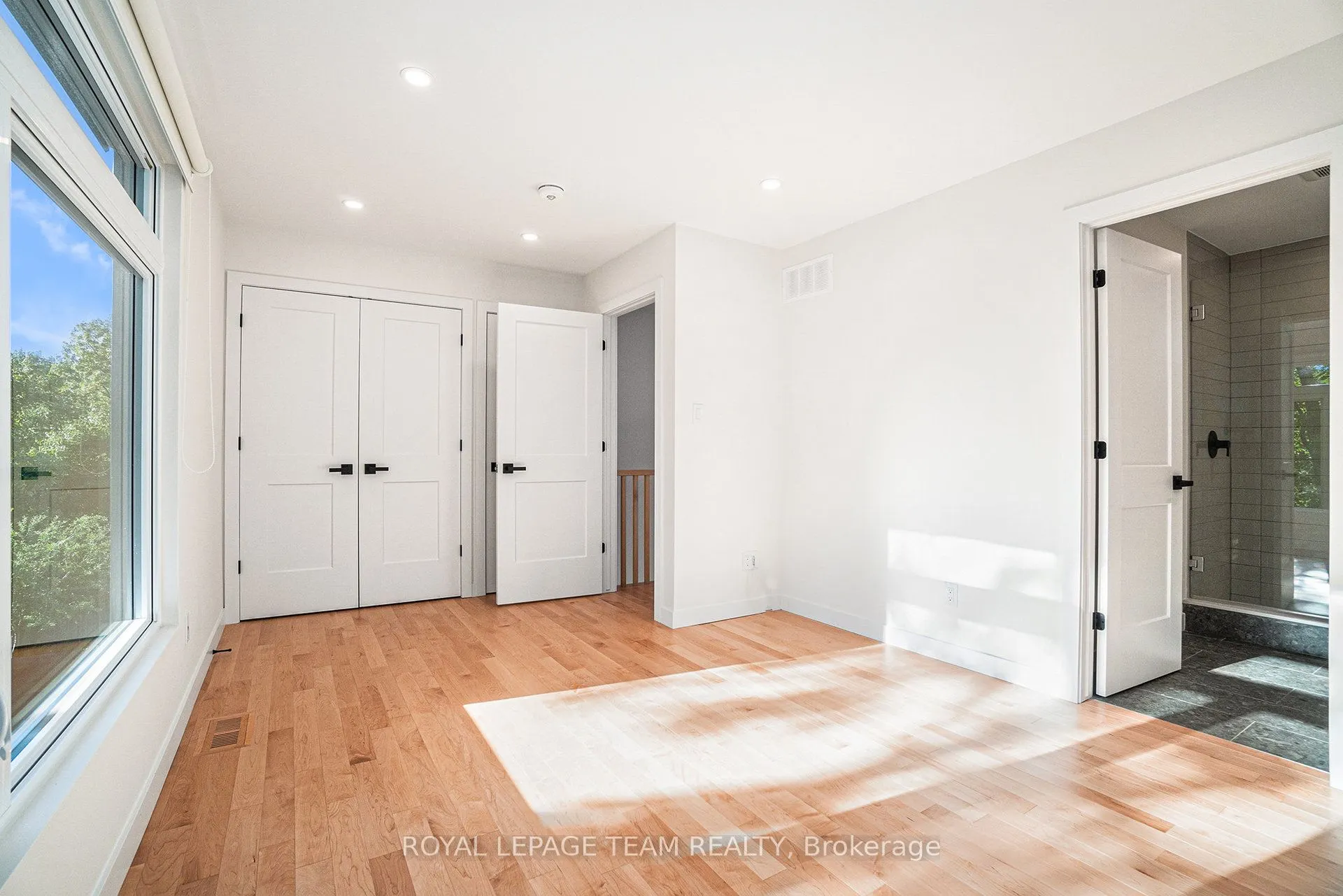 90 HAMILTON Avenue N, #B