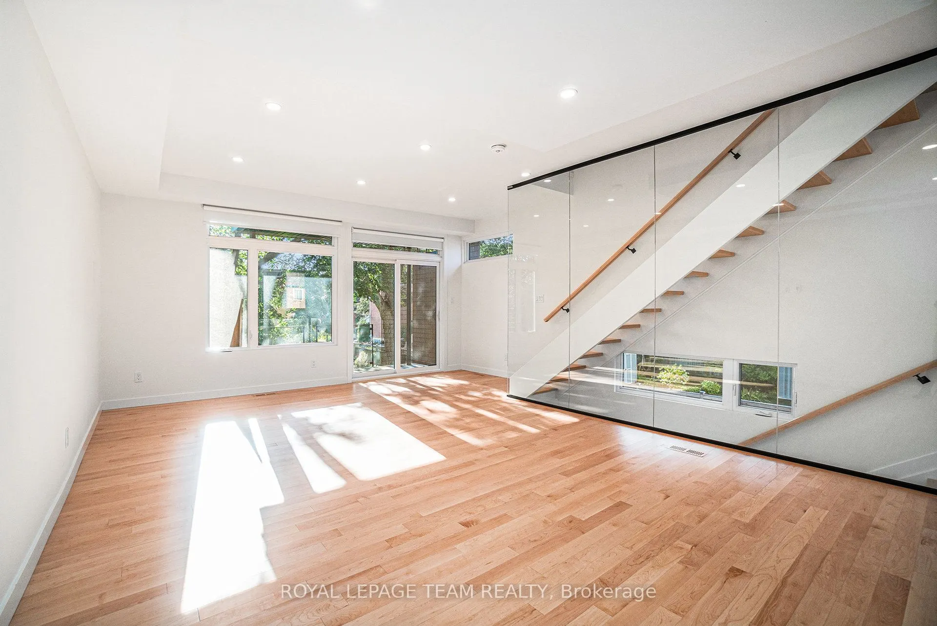 90 HAMILTON Avenue N, #B